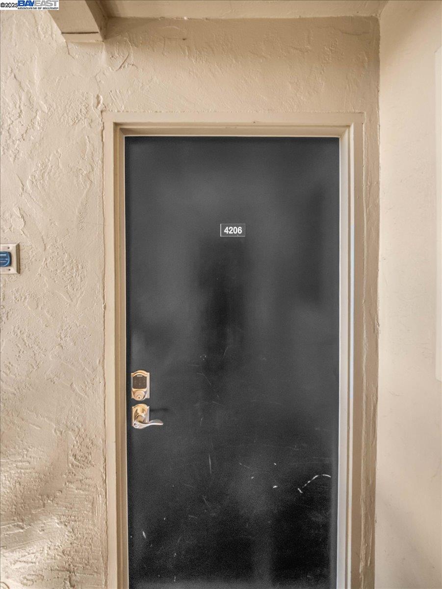 Detail Gallery Image 14 of 22 For 4206 Golden Oaks Ln, Monterey,  CA 93940 - 1 Beds | 1 Baths