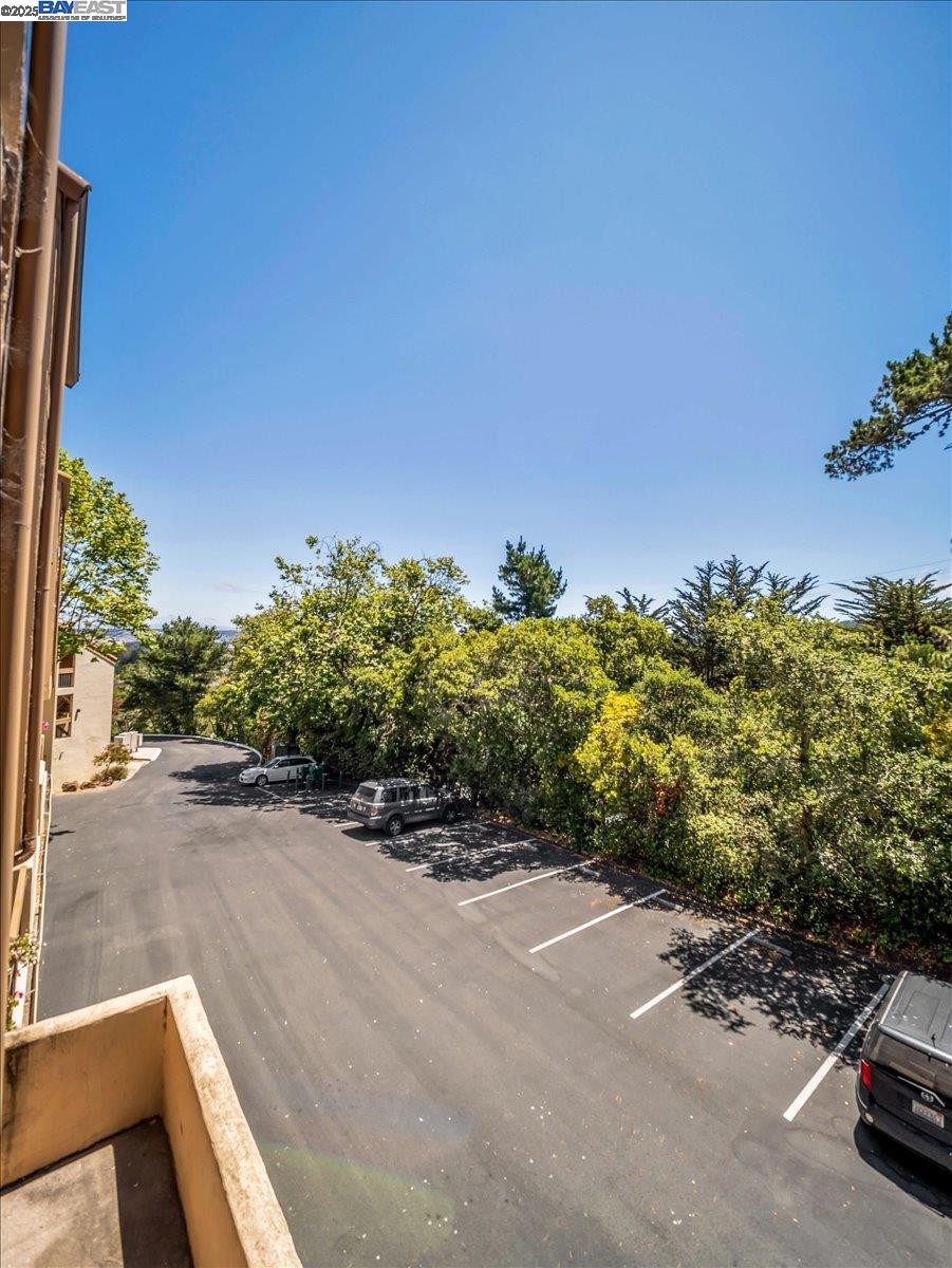 Detail Gallery Image 16 of 22 For 4206 Golden Oaks Ln, Monterey,  CA 93940 - 1 Beds | 1 Baths
