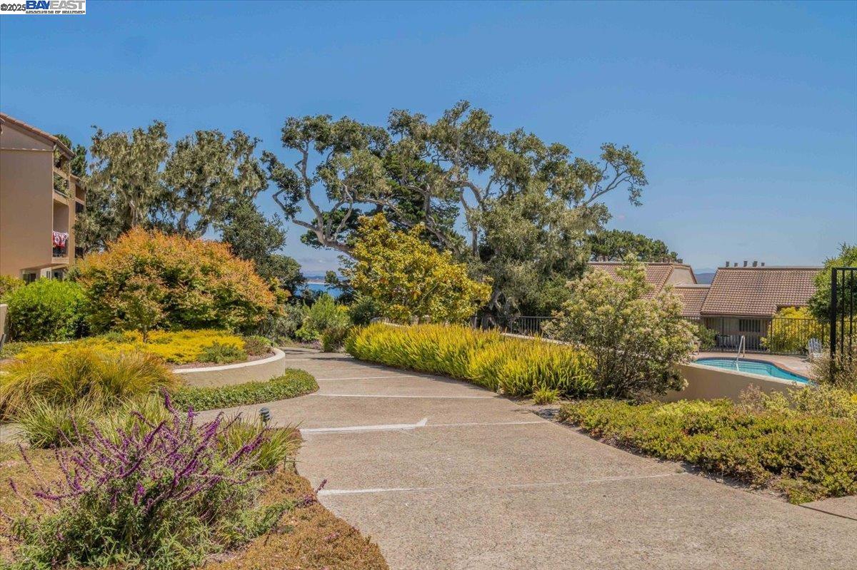Detail Gallery Image 19 of 22 For 4206 Golden Oaks Ln, Monterey,  CA 93940 - 1 Beds | 1 Baths
