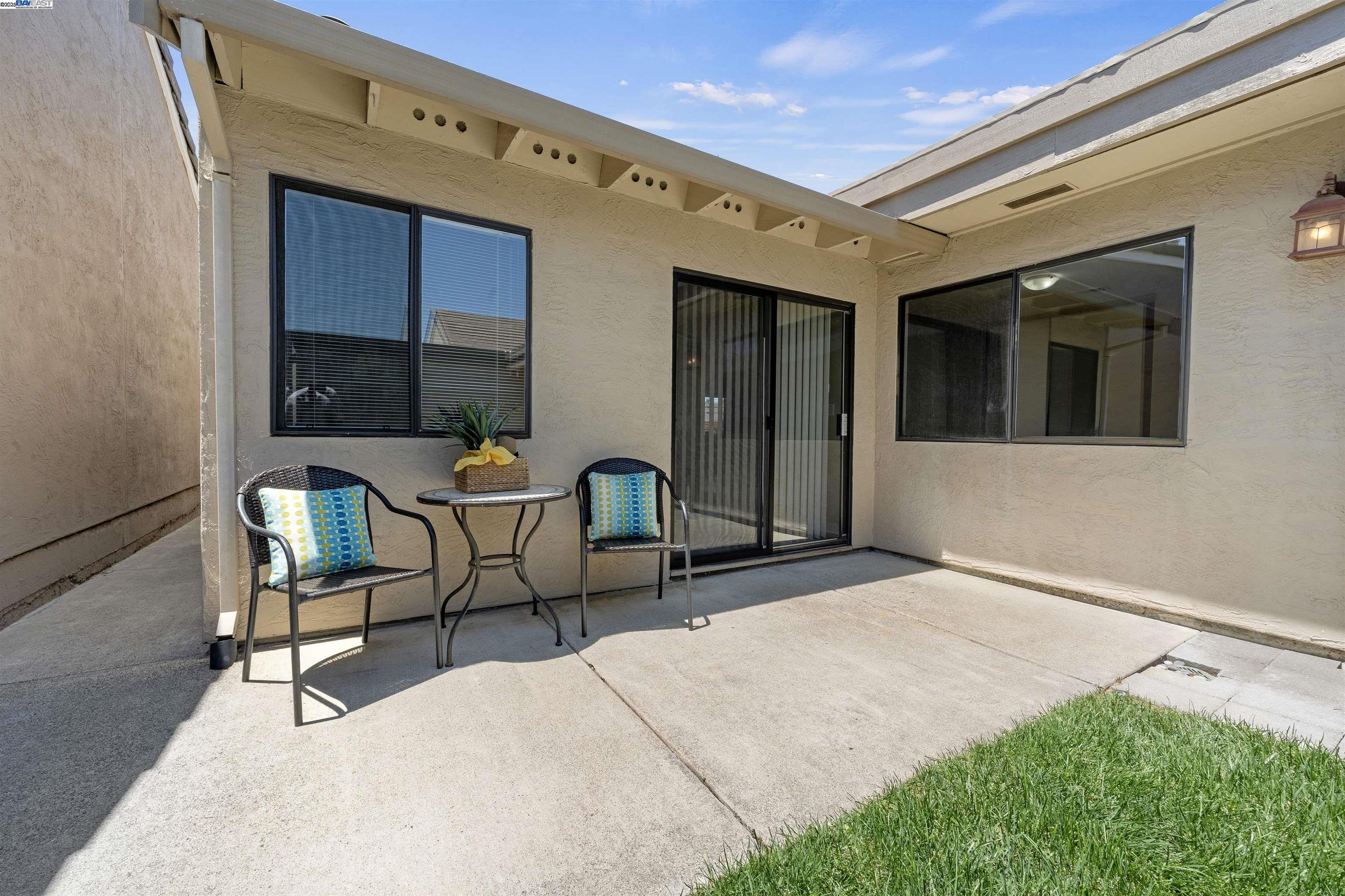 Detail Gallery Image 21 of 25 For 236 Tomas Way, Pleasanton,  CA 94566 - 3 Beds | 2 Baths