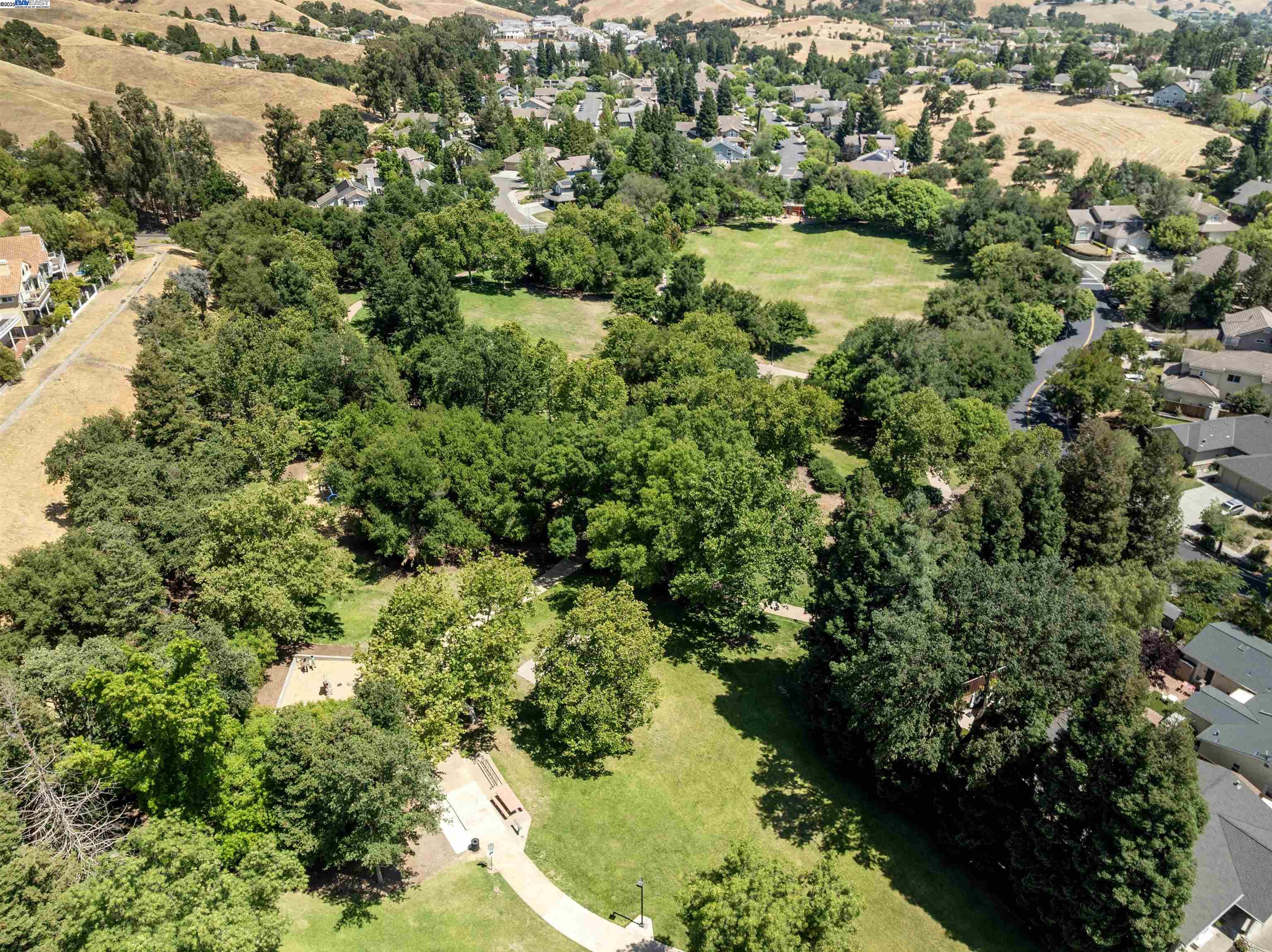 Detail Gallery Image 24 of 25 For 236 Tomas Way, Pleasanton,  CA 94566 - 3 Beds | 2 Baths