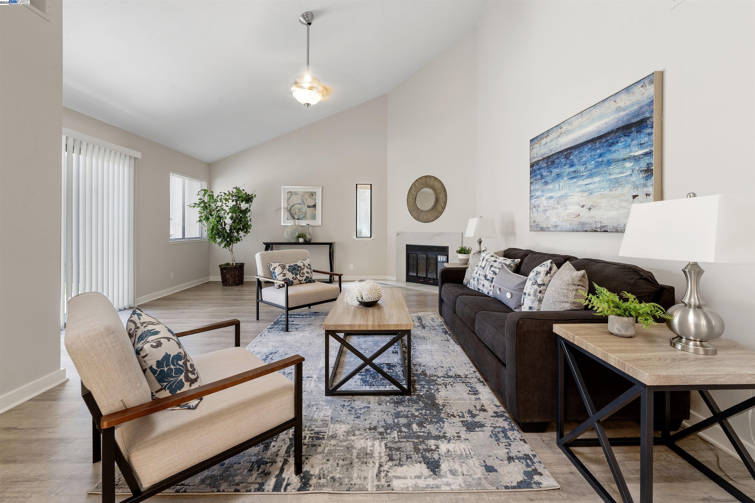 Detail Gallery Image 8 of 25 For 236 Tomas Way, Pleasanton,  CA 94566 - 3 Beds | 2 Baths