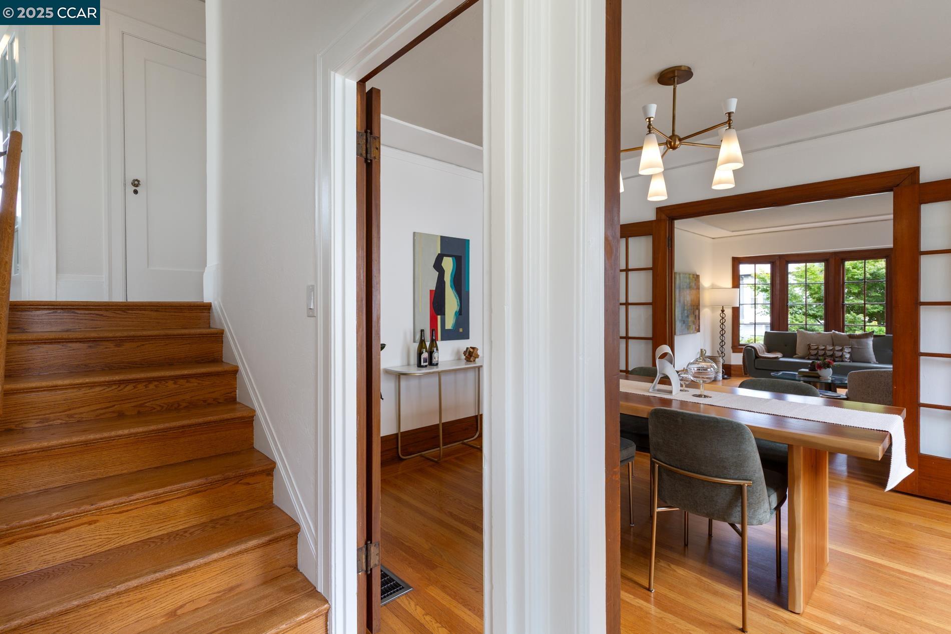 Detail Gallery Image 25 of 40 For 1906 Pacific Ave, Alameda,  CA 94501 - 2 Beds | 1 Baths