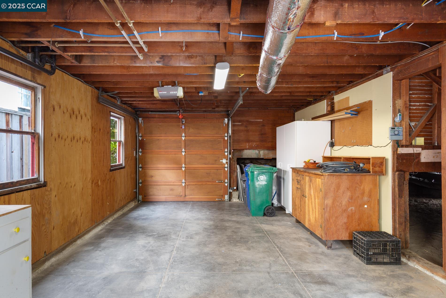 Detail Gallery Image 39 of 40 For 1906 Pacific Ave, Alameda,  CA 94501 - 2 Beds | 1 Baths