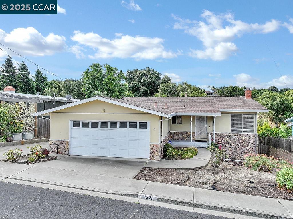 Detail Gallery Image 2 of 33 For 1371 7th St, Rodeo,  CA 94572 - 3 Beds | 2 Baths