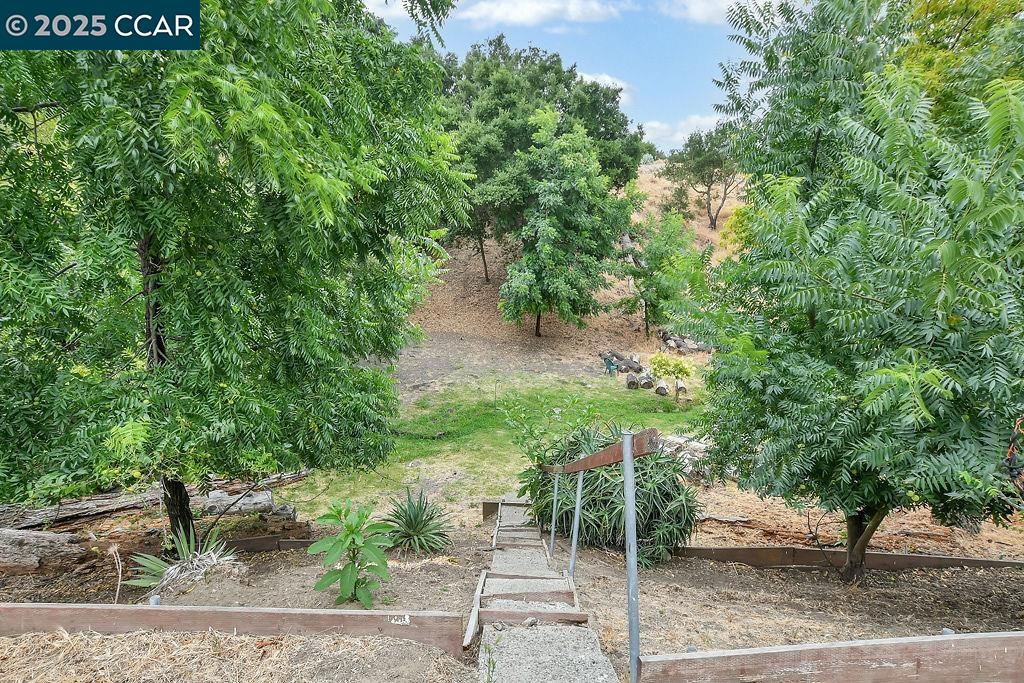 Detail Gallery Image 25 of 33 For 1371 7th St, Rodeo,  CA 94572 - 3 Beds | 2 Baths