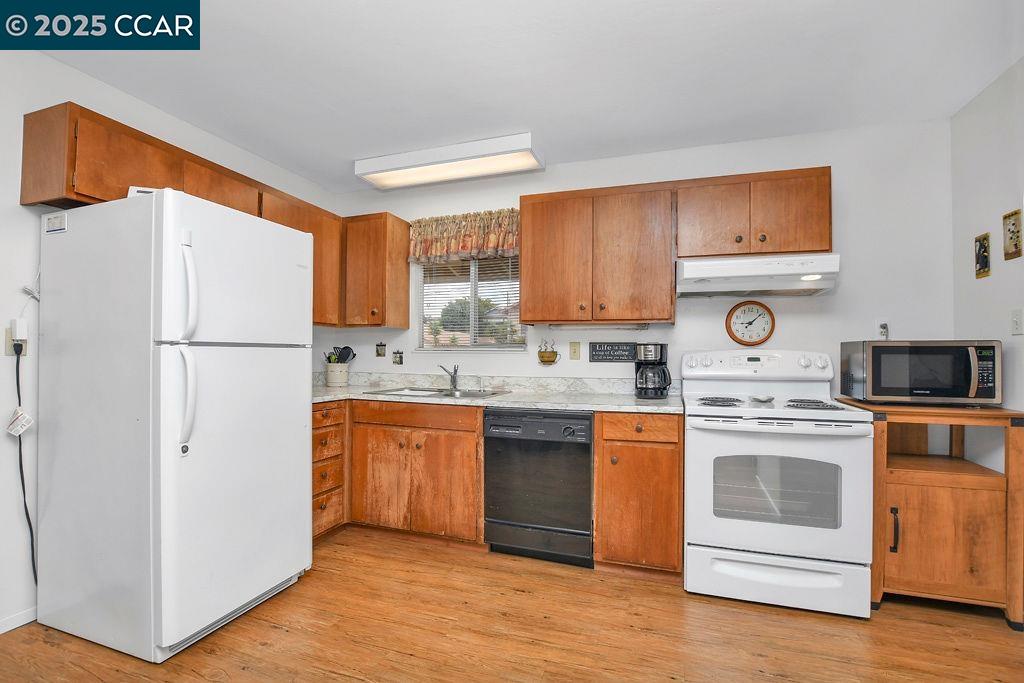 Detail Gallery Image 8 of 33 For 1371 7th St, Rodeo,  CA 94572 - 3 Beds | 2 Baths