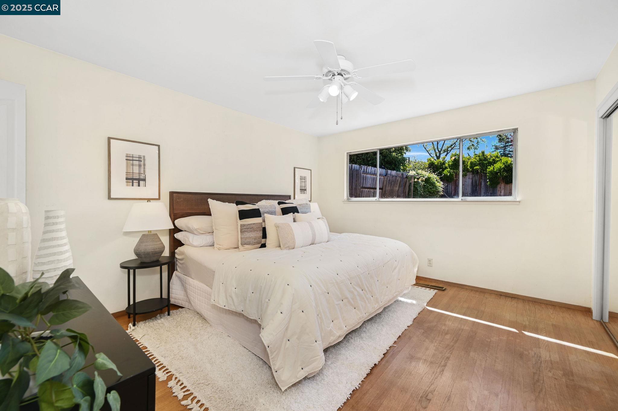 Detail Gallery Image 17 of 28 For 5 Dickenson Dr, Moraga,  CA 94556 - 4 Beds | 2 Baths