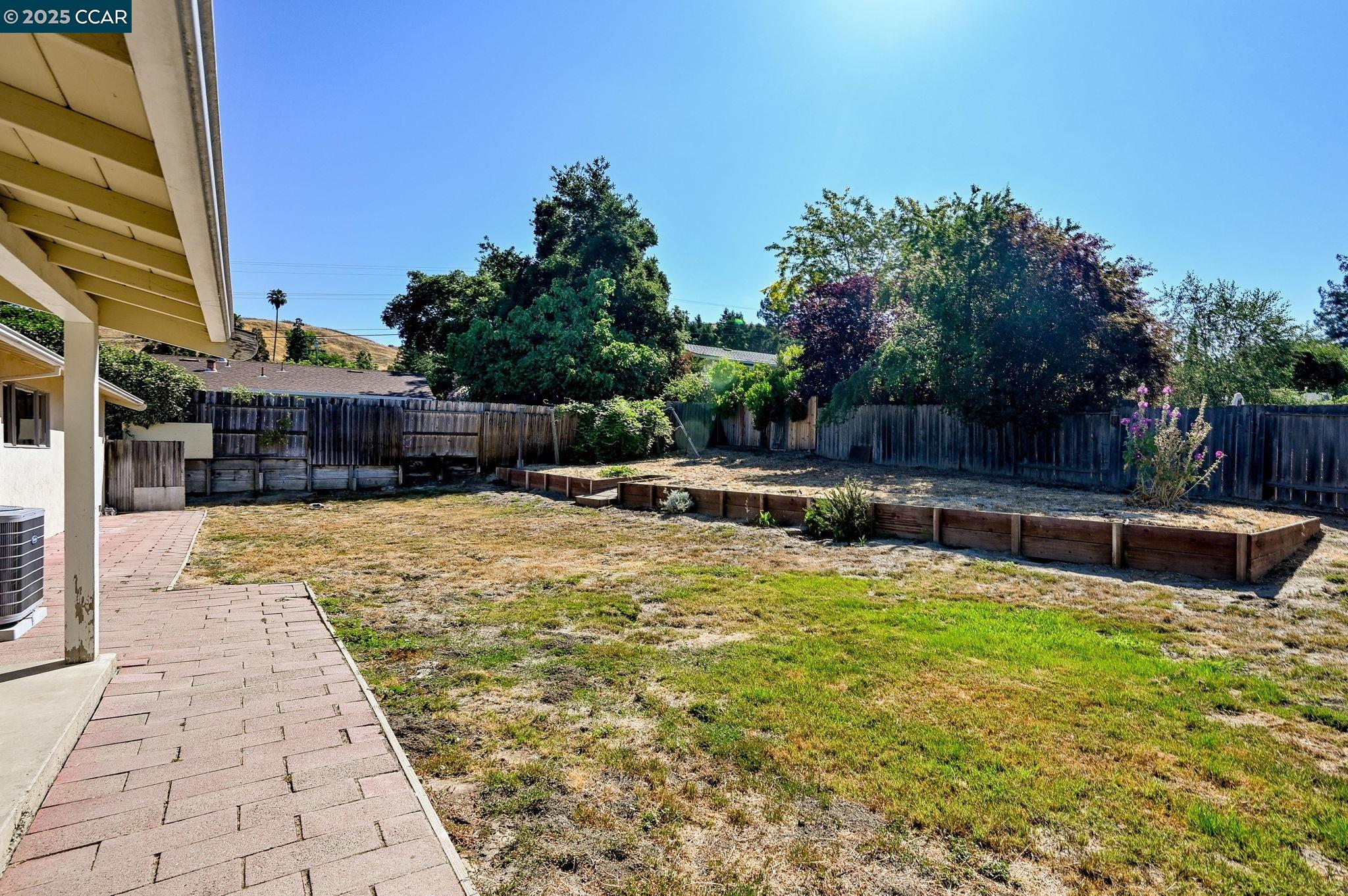Detail Gallery Image 21 of 28 For 5 Dickenson Dr, Moraga,  CA 94556 - 4 Beds | 2 Baths