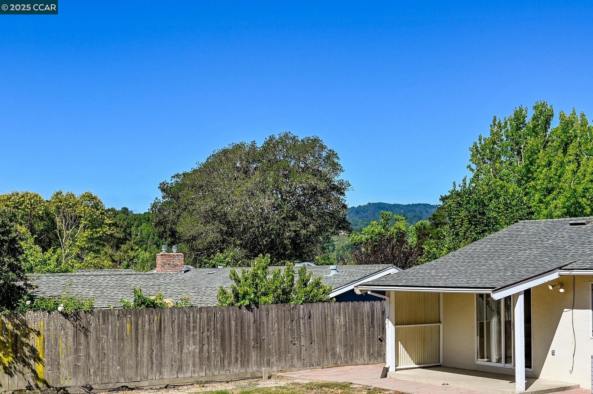 Detail Gallery Image 26 of 28 For 5 Dickenson Dr, Moraga,  CA 94556 - 4 Beds | 2 Baths