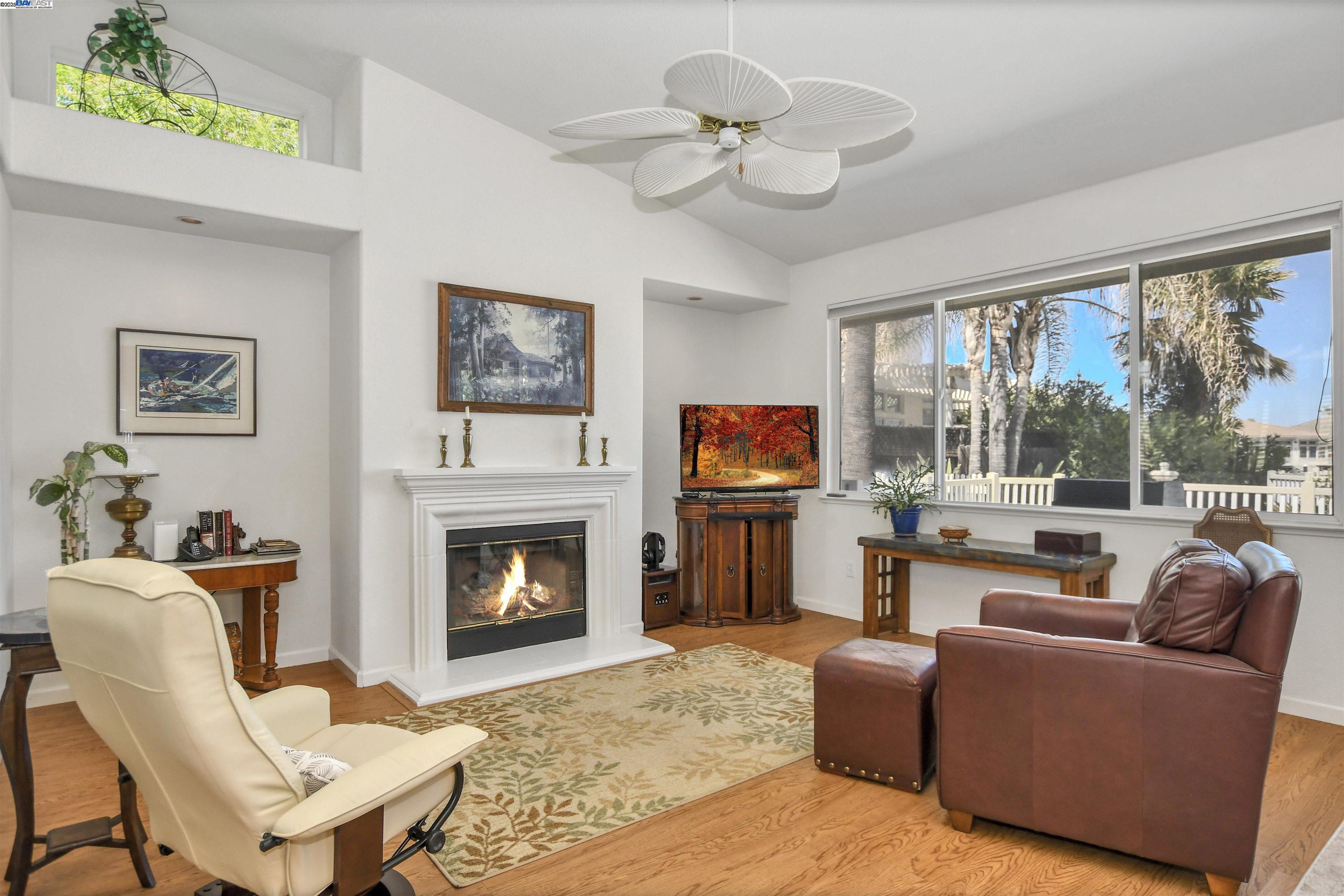 Detail Gallery Image 11 of 42 For 1989 Newport Dr, Discovery Bay,  CA 94505 - 3 Beds | 2 Baths