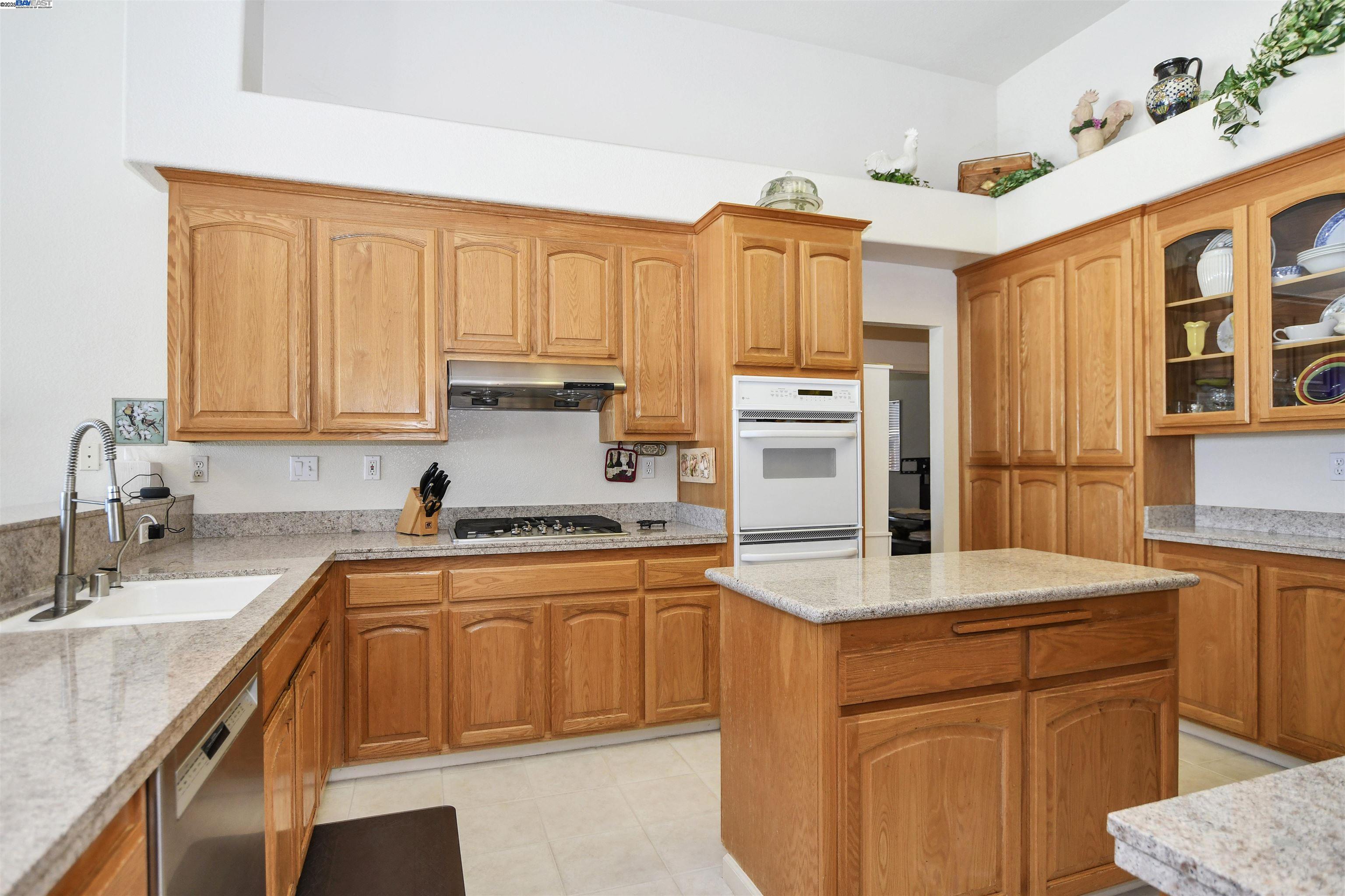 Detail Gallery Image 16 of 42 For 1989 Newport Dr, Discovery Bay,  CA 94505 - 3 Beds | 2 Baths