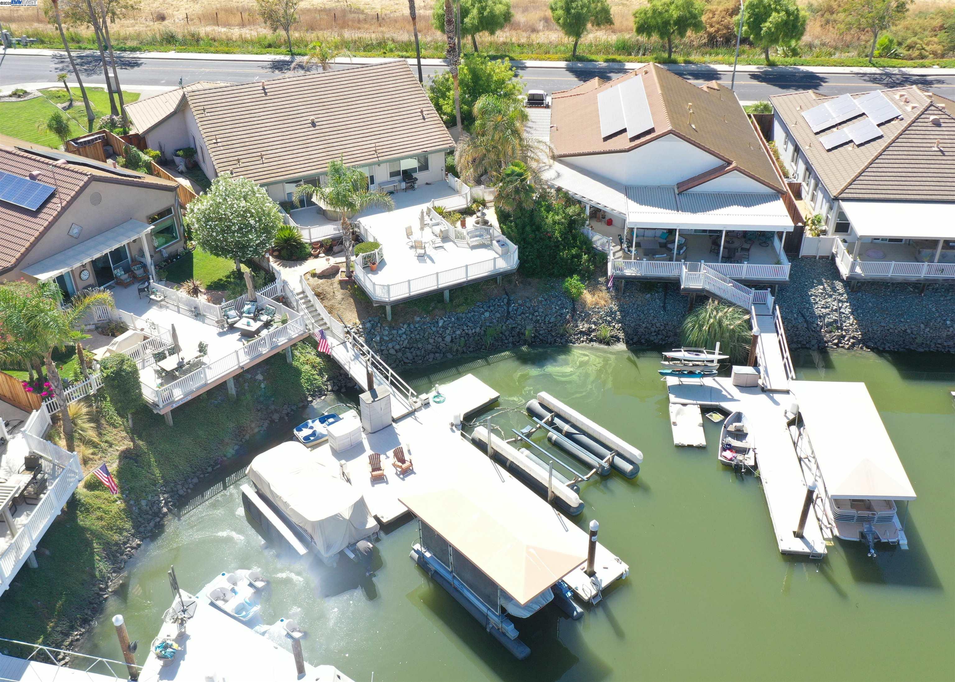 Detail Gallery Image 8 of 42 For 1989 Newport Dr, Discovery Bay,  CA 94505 - 3 Beds | 2 Baths