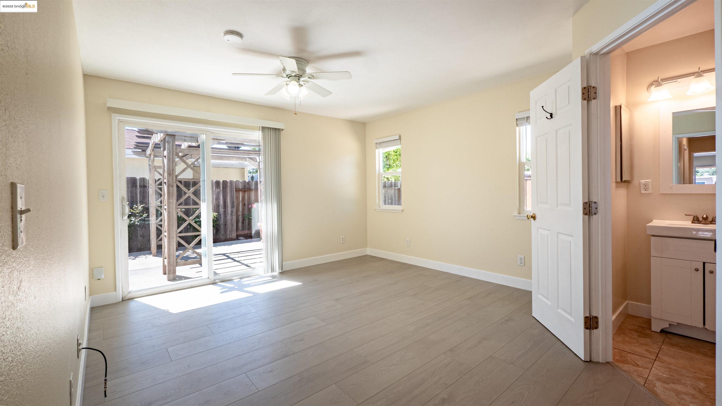 Detail Gallery Image 11 of 27 For 37141 Dondero Way, Fremont,  CA 94536 - 3 Beds | 2 Baths
