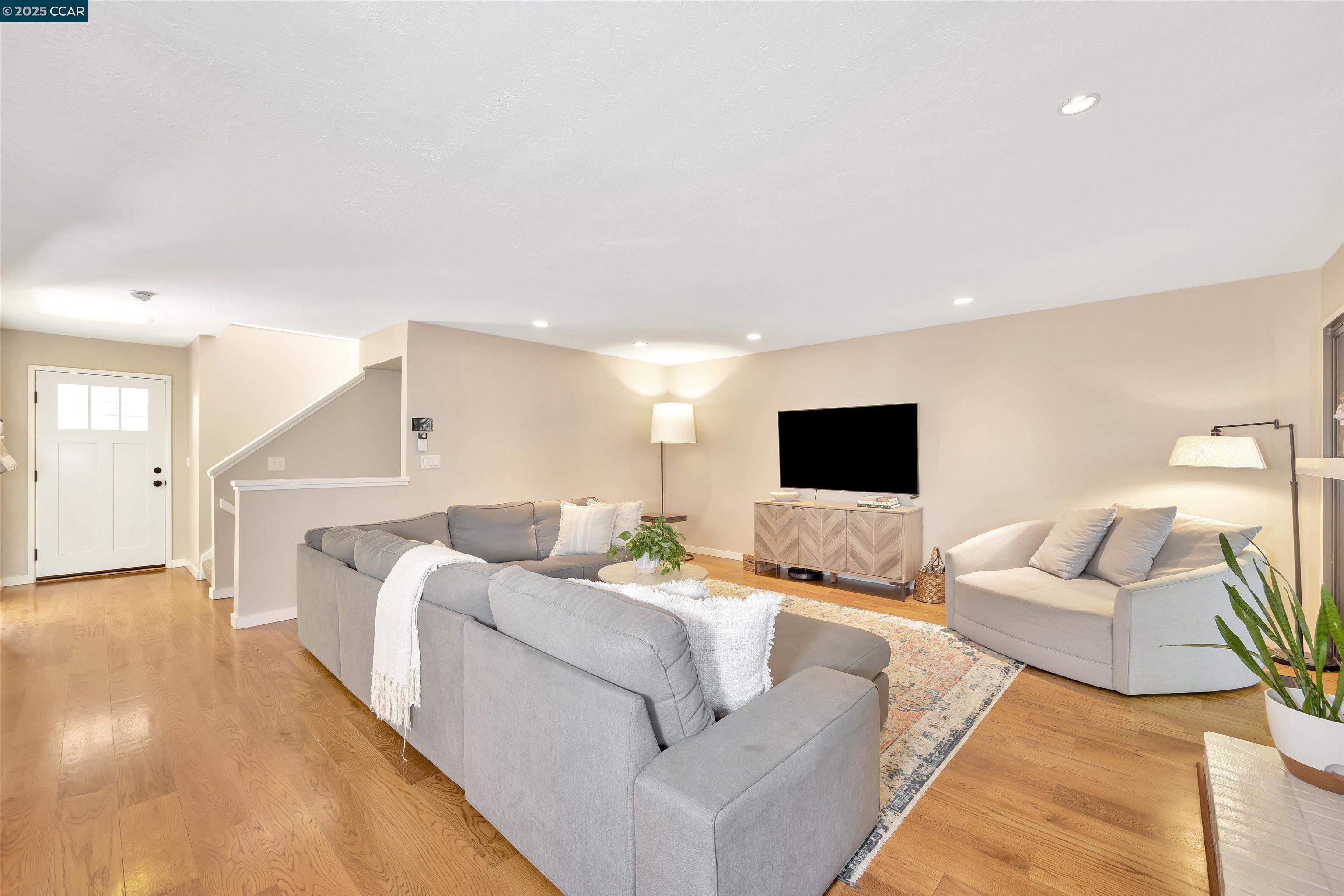 Photo #4: 41104275 Listing 
