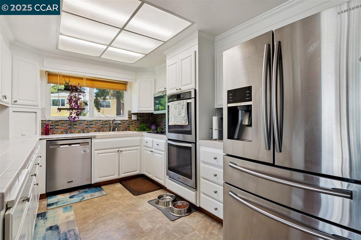 Detail Gallery Image 13 of 34 For 3355 Glendora Dr, Martinez,  CA 94553 - 4 Beds | 2 Baths