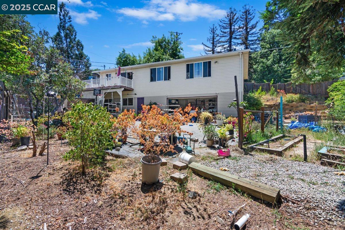 Detail Gallery Image 28 of 34 For 3355 Glendora Dr, Martinez,  CA 94553 - 4 Beds | 2 Baths
