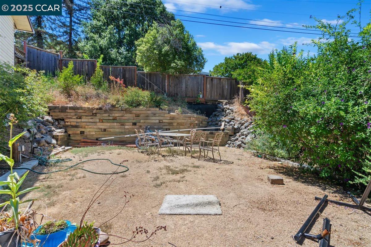 Detail Gallery Image 32 of 34 For 3355 Glendora Dr, Martinez,  CA 94553 - 4 Beds | 2 Baths