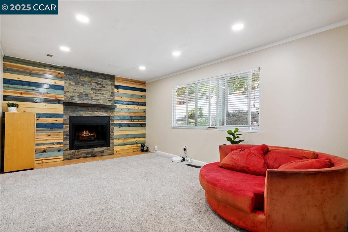 Detail Gallery Image 6 of 34 For 3355 Glendora Dr, Martinez,  CA 94553 - 4 Beds | 2 Baths