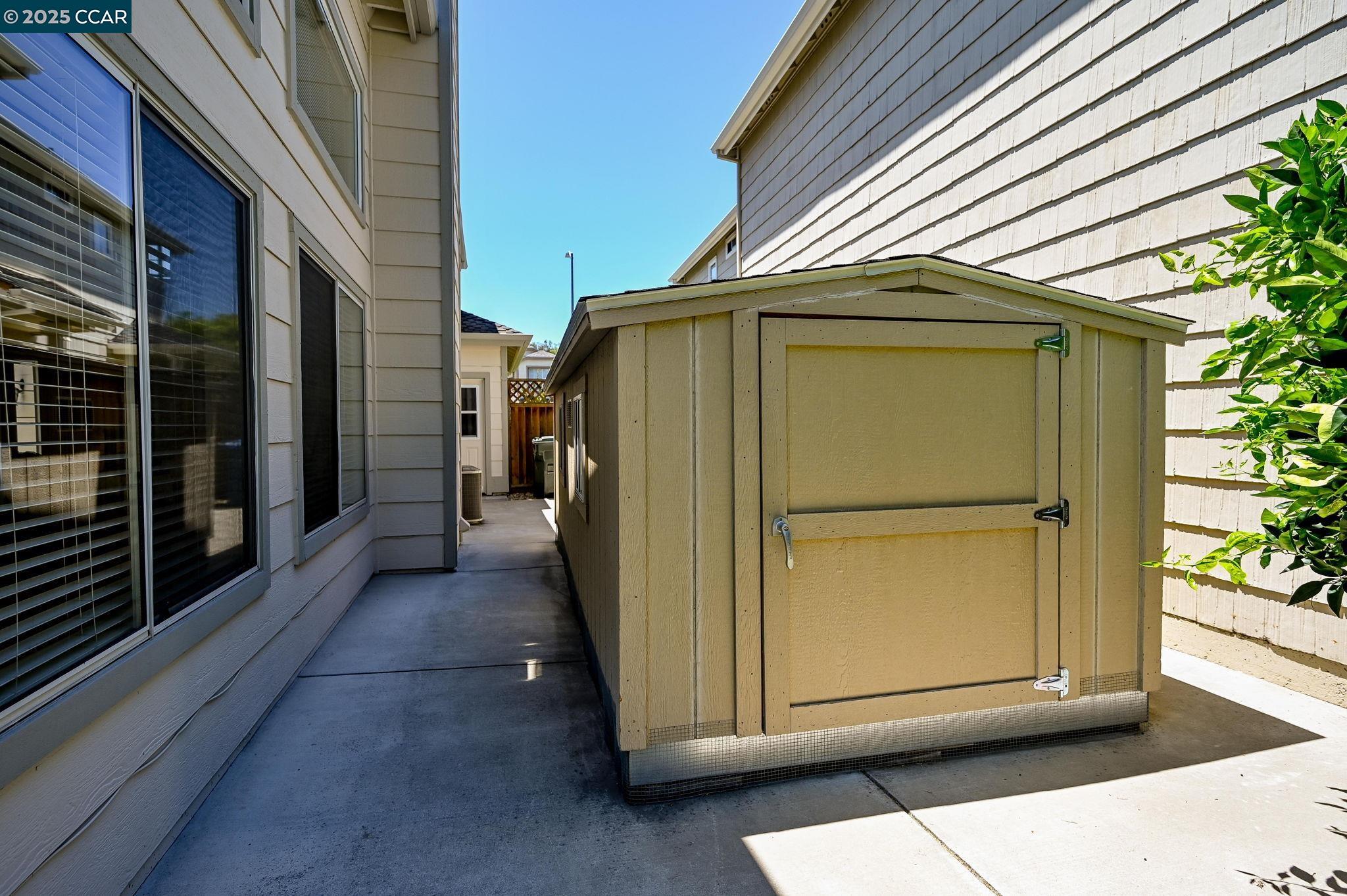 Detail Gallery Image 27 of 33 For 406 Orchard View Ave, Martinez,  CA 94553 - 3 Beds | 2/1 Baths