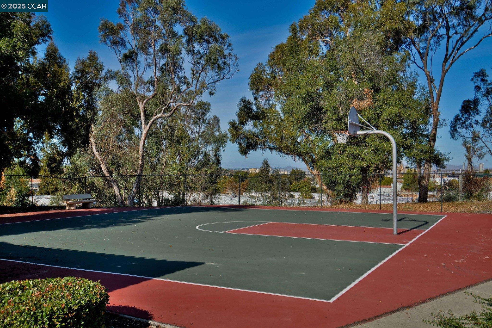 Detail Gallery Image 32 of 33 For 406 Orchard View Ave, Martinez,  CA 94553 - 3 Beds | 2/1 Baths