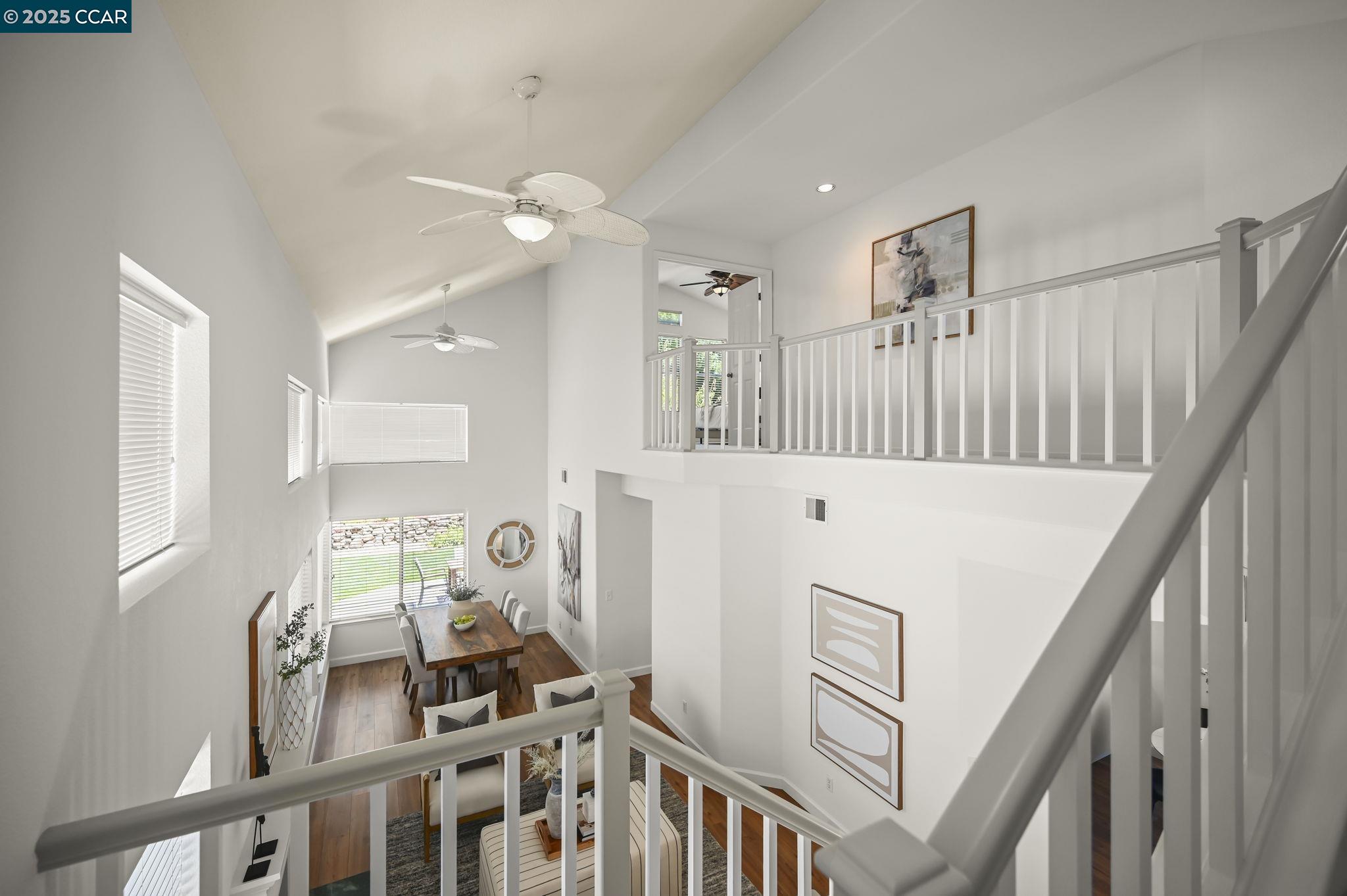 Detail Gallery Image 5 of 33 For 406 Orchard View Ave, Martinez,  CA 94553 - 3 Beds | 2/1 Baths