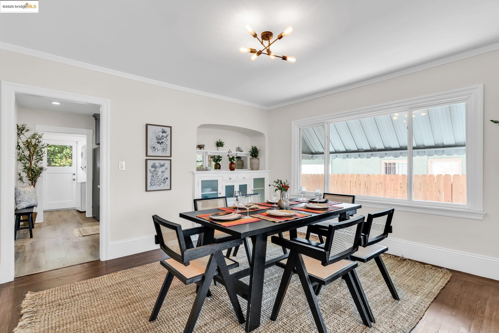 Detail Gallery Image 12 of 57 For 2442 Havenscourt Blvd, Oakland,  CA 94605 - 2 Beds | 1 Baths