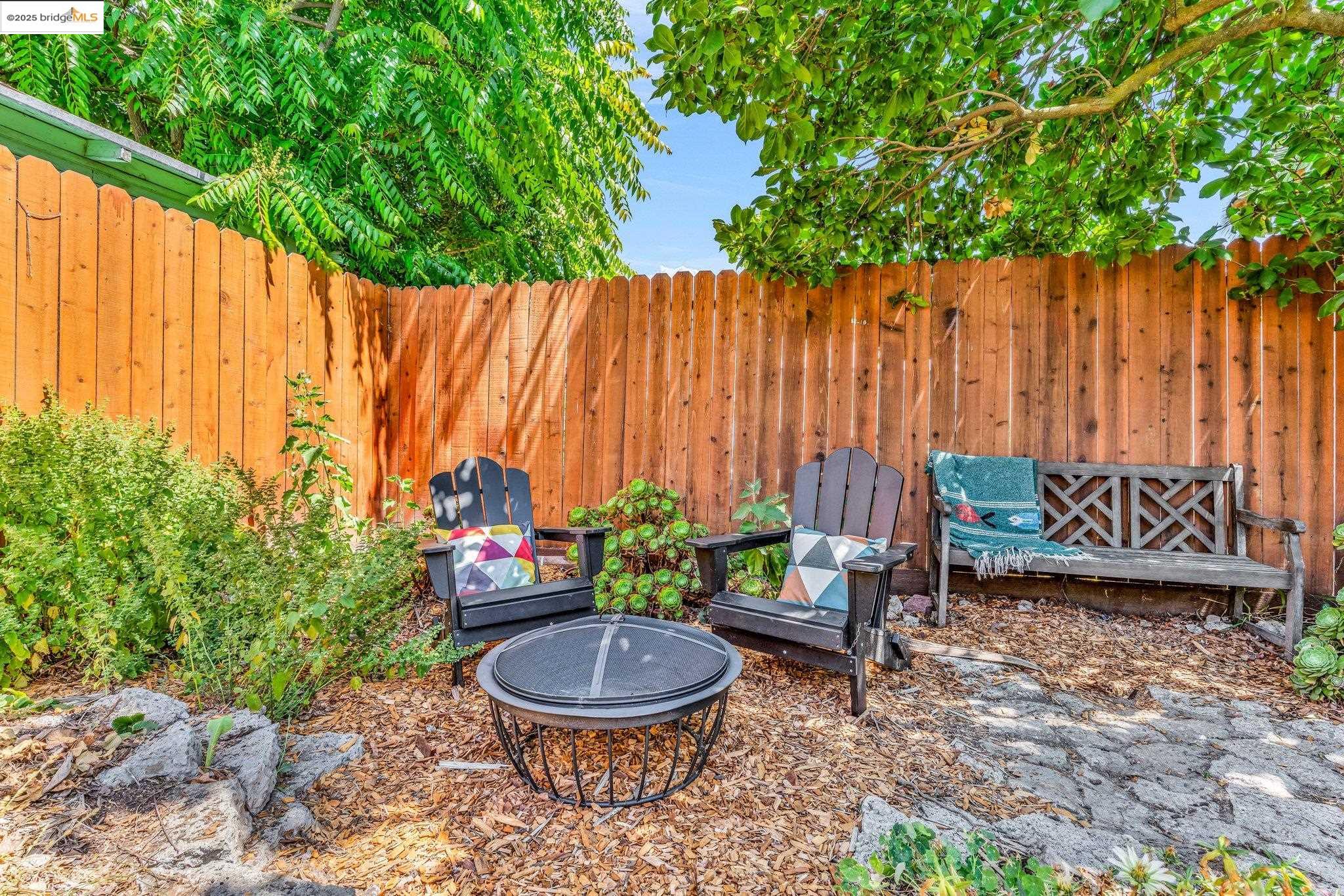 Detail Gallery Image 35 of 57 For 2442 Havenscourt Blvd, Oakland,  CA 94605 - 2 Beds | 1 Baths
