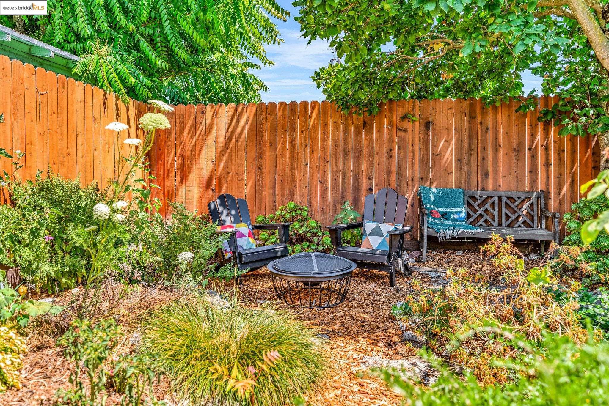 Detail Gallery Image 40 of 57 For 2442 Havenscourt Blvd, Oakland,  CA 94605 - 2 Beds | 1 Baths