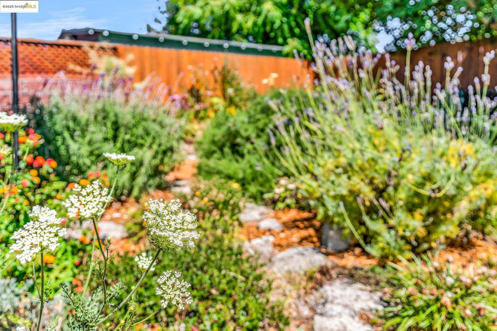 Detail Gallery Image 42 of 57 For 2442 Havenscourt Blvd, Oakland,  CA 94605 - 2 Beds | 1 Baths