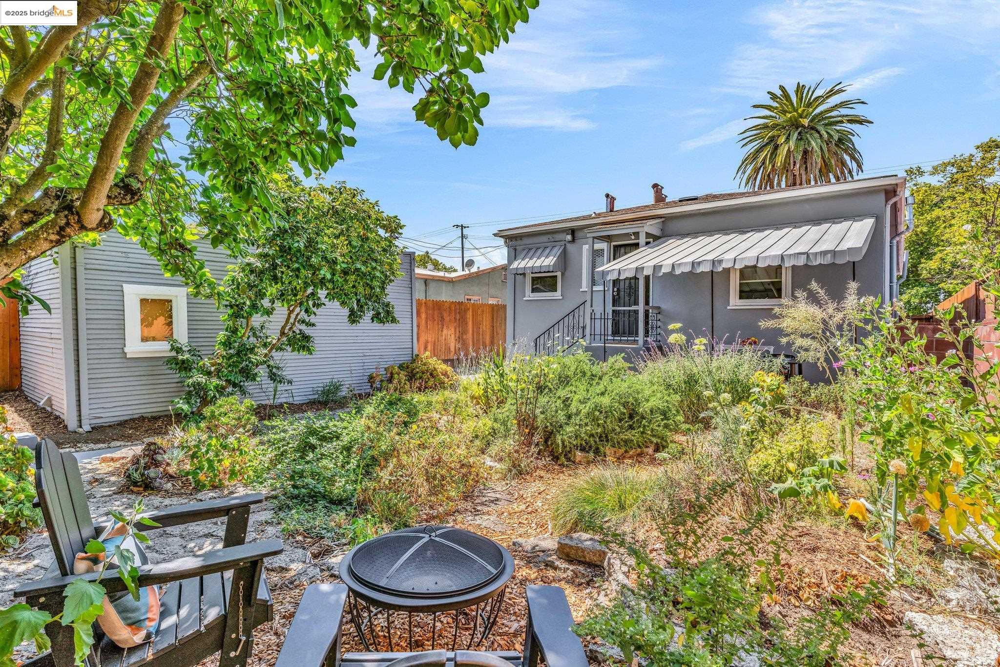 Detail Gallery Image 45 of 57 For 2442 Havenscourt Blvd, Oakland,  CA 94605 - 2 Beds | 1 Baths