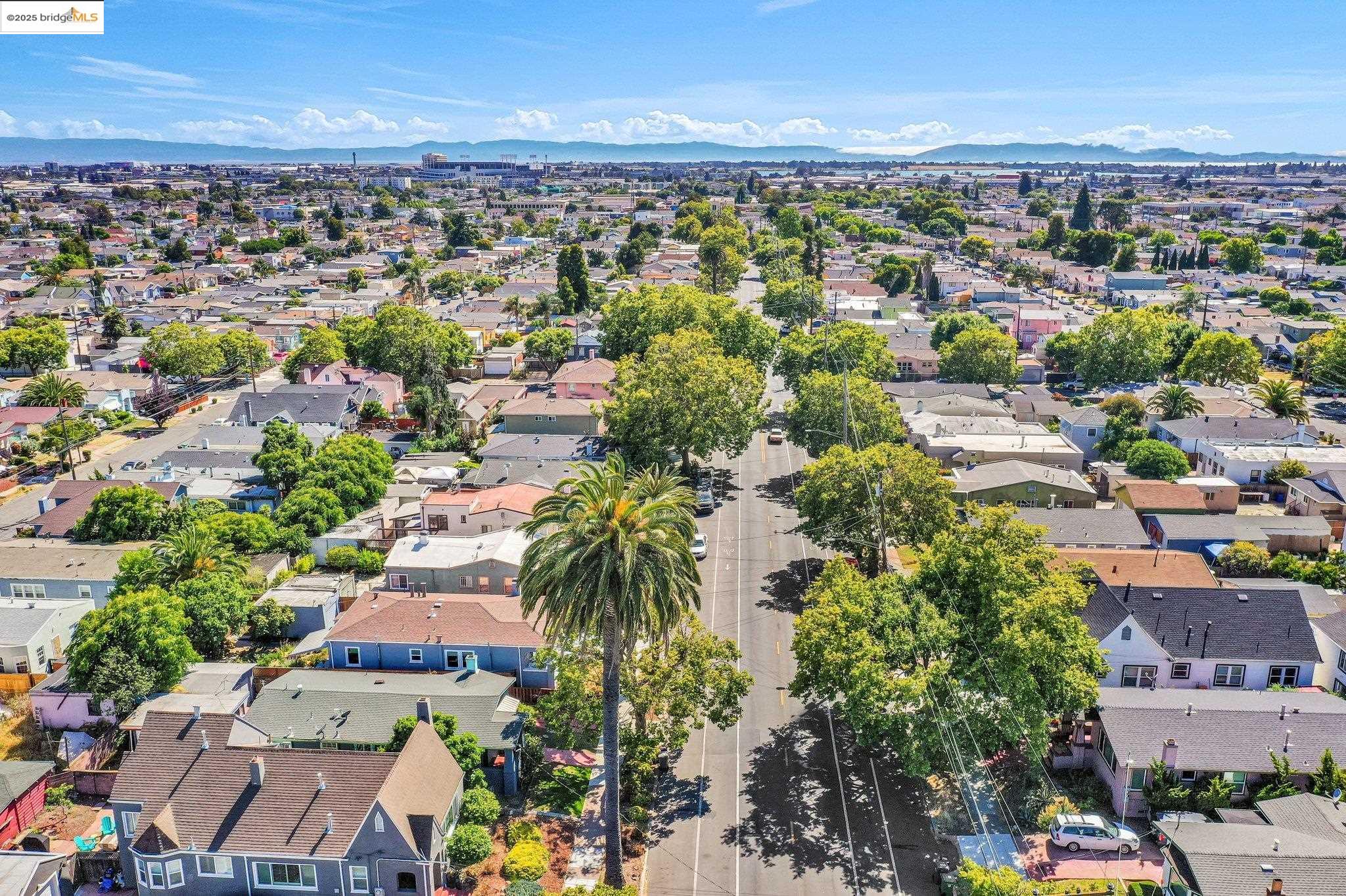 Detail Gallery Image 54 of 57 For 2442 Havenscourt Blvd, Oakland,  CA 94605 - 2 Beds | 1 Baths