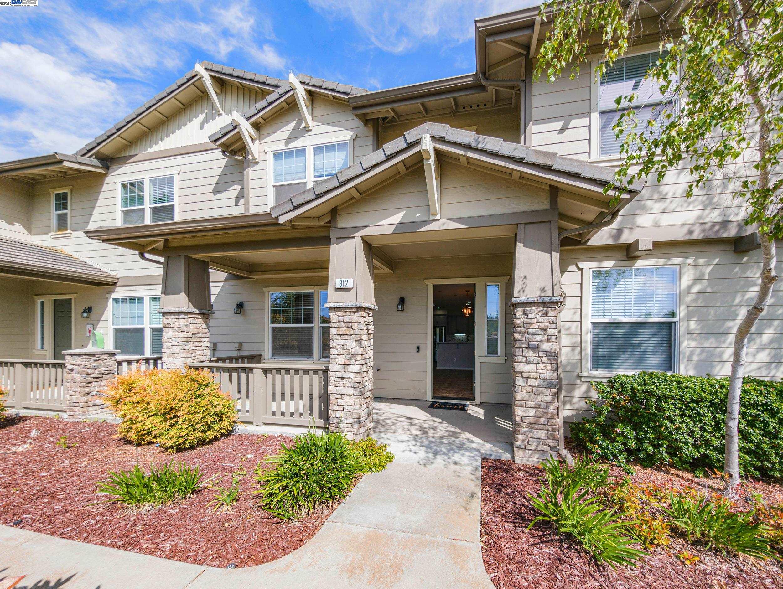 Detail Gallery Image 2 of 21 For 912 Joree Ln, San Ramon,  CA 94582 - 3 Beds | 2/1 Baths