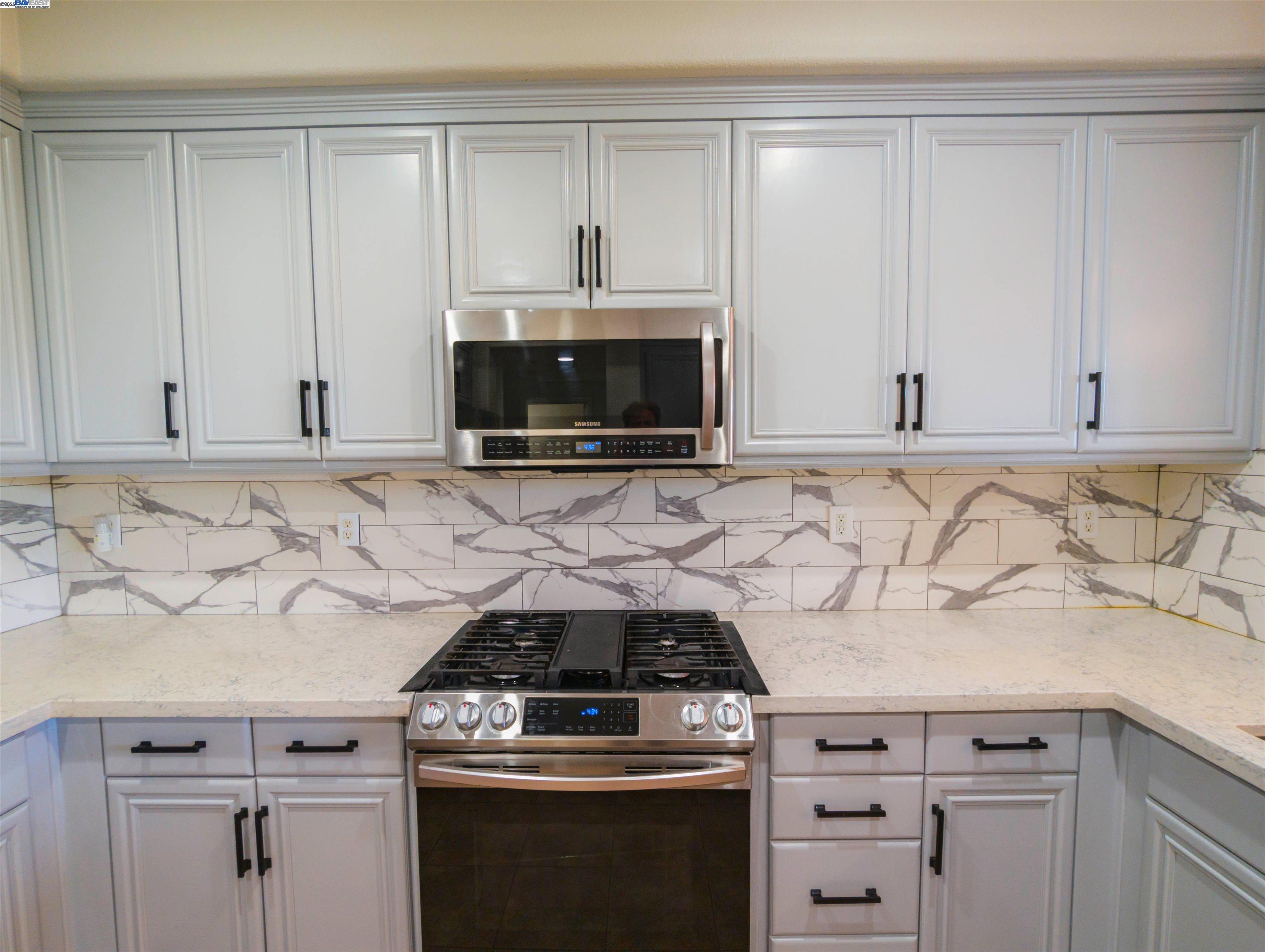 Detail Gallery Image 14 of 21 For 912 Joree Ln, San Ramon,  CA 94582 - 3 Beds | 2/1 Baths