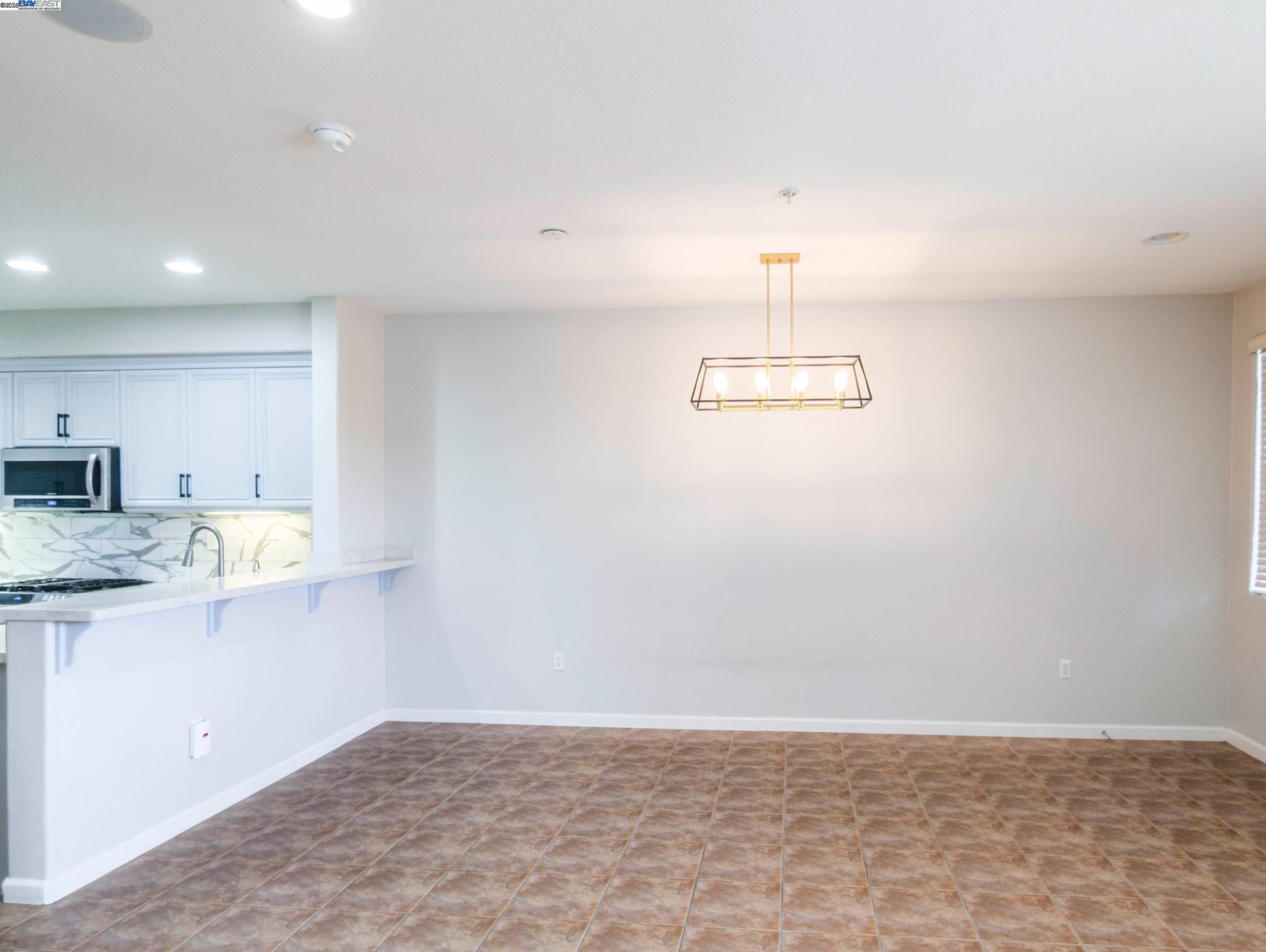 Detail Gallery Image 17 of 21 For 912 Joree Ln, San Ramon,  CA 94582 - 3 Beds | 2/1 Baths