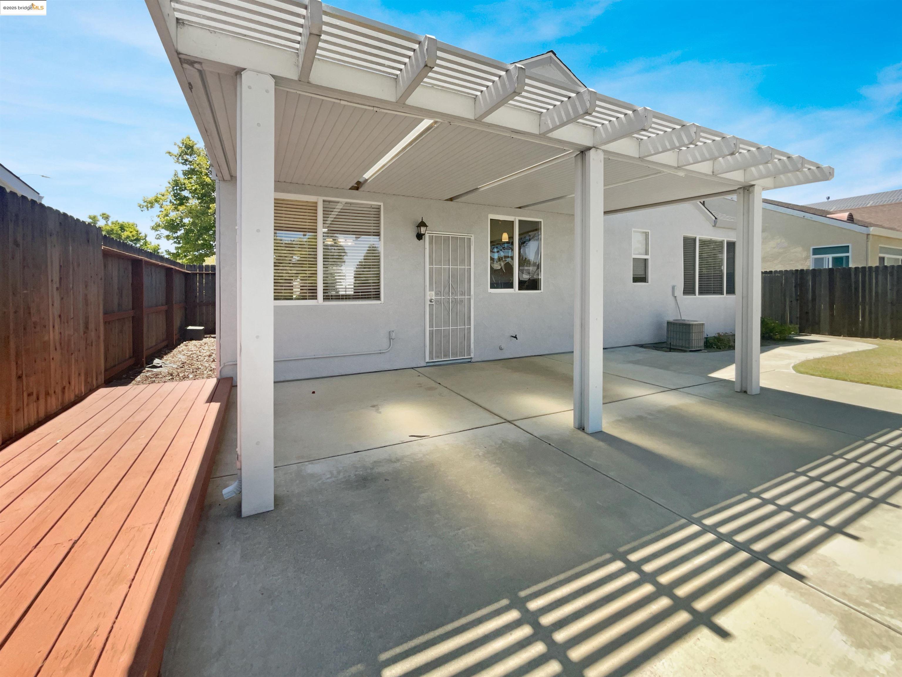 Detail Gallery Image 28 of 31 For 560 Stewart Way, Rio Vista,  CA 94571 - 3 Beds | 2 Baths
