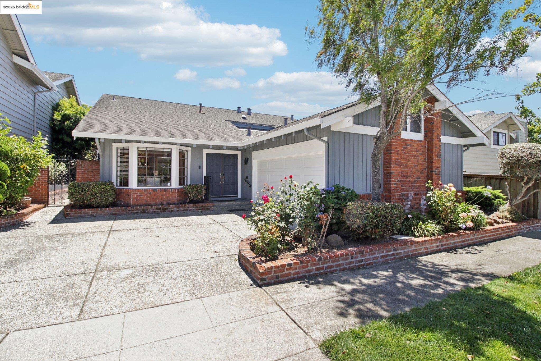 Detail Gallery Image 2 of 26 For 8 Wellfleet Bay, Alameda,  CA 94502 - 3 Beds | 2 Baths