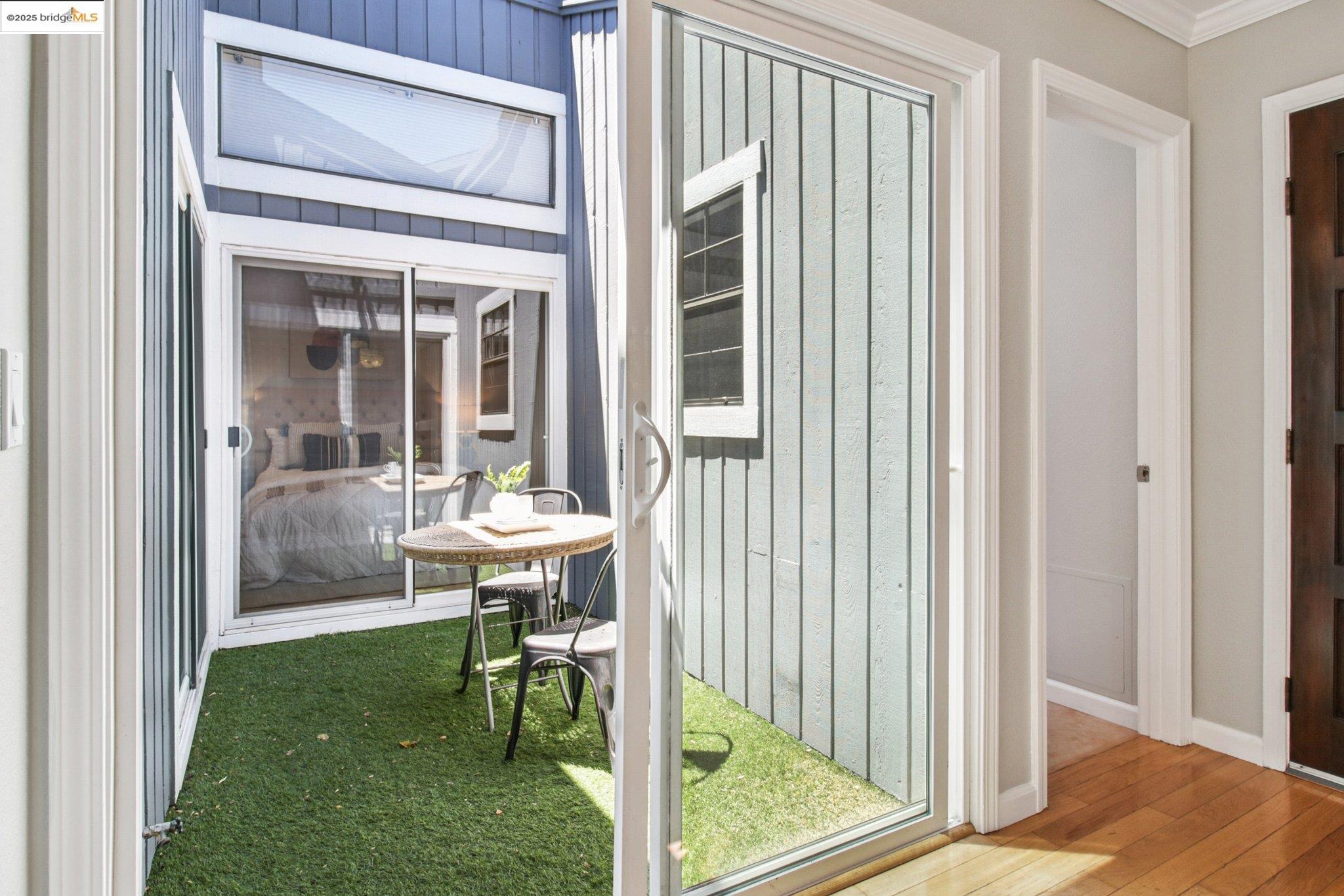 Detail Gallery Image 23 of 26 For 8 Wellfleet Bay, Alameda,  CA 94502 - 3 Beds | 2 Baths
