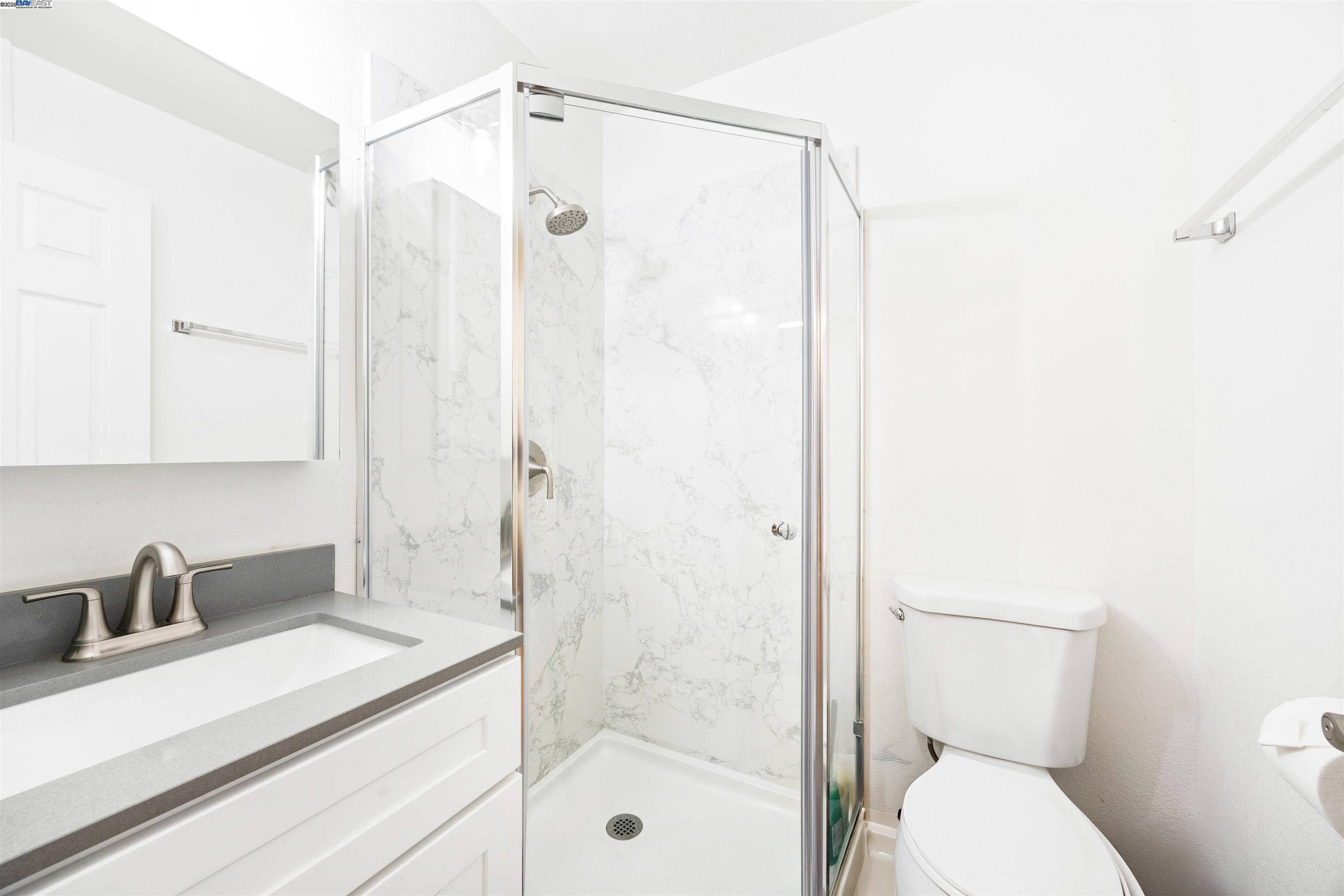 Detail Gallery Image 9 of 13 For 2060 San Antonio Ave, Alameda,  CA 94501 - 14 Beds | 10 Baths