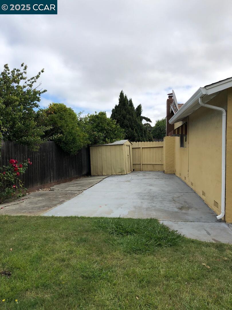 Detail Gallery Image 32 of 49 For 3088 Flannery Road, San Pablo,  CA 94806-1508 - 3 Beds | 2 Baths