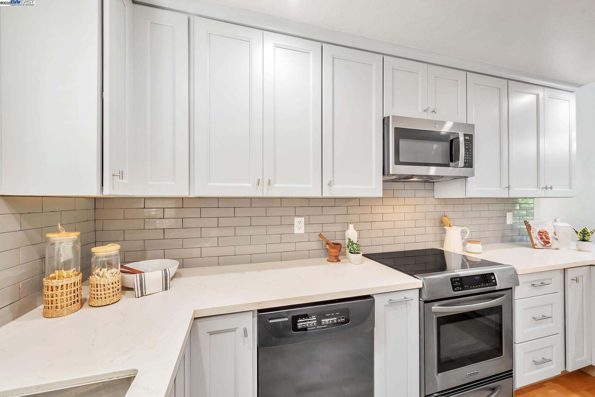 Detail Gallery Image 11 of 34 For 929 E El Camino Real 128j,  Sunnyvale,  CA 94087-3772 - 2 Beds | 2 Baths