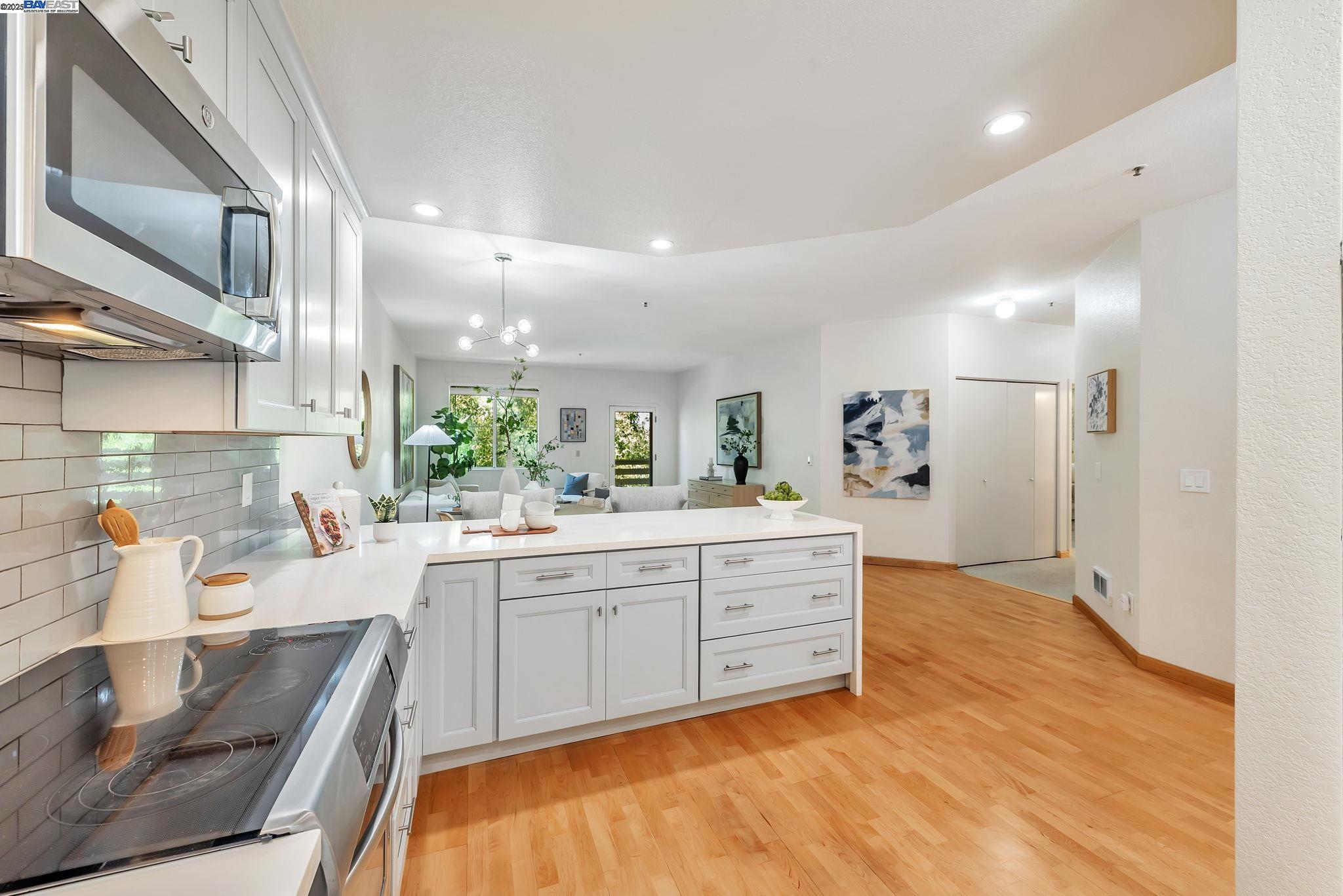 Detail Gallery Image 12 of 34 For 929 E El Camino Real 128j,  Sunnyvale,  CA 94087-3772 - 2 Beds | 2 Baths