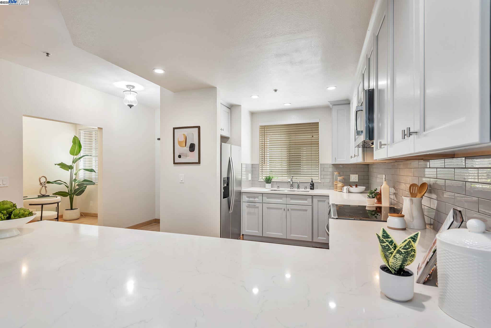 Detail Gallery Image 8 of 34 For 929 E El Camino Real 128j,  Sunnyvale,  CA 94087-3772 - 2 Beds | 2 Baths