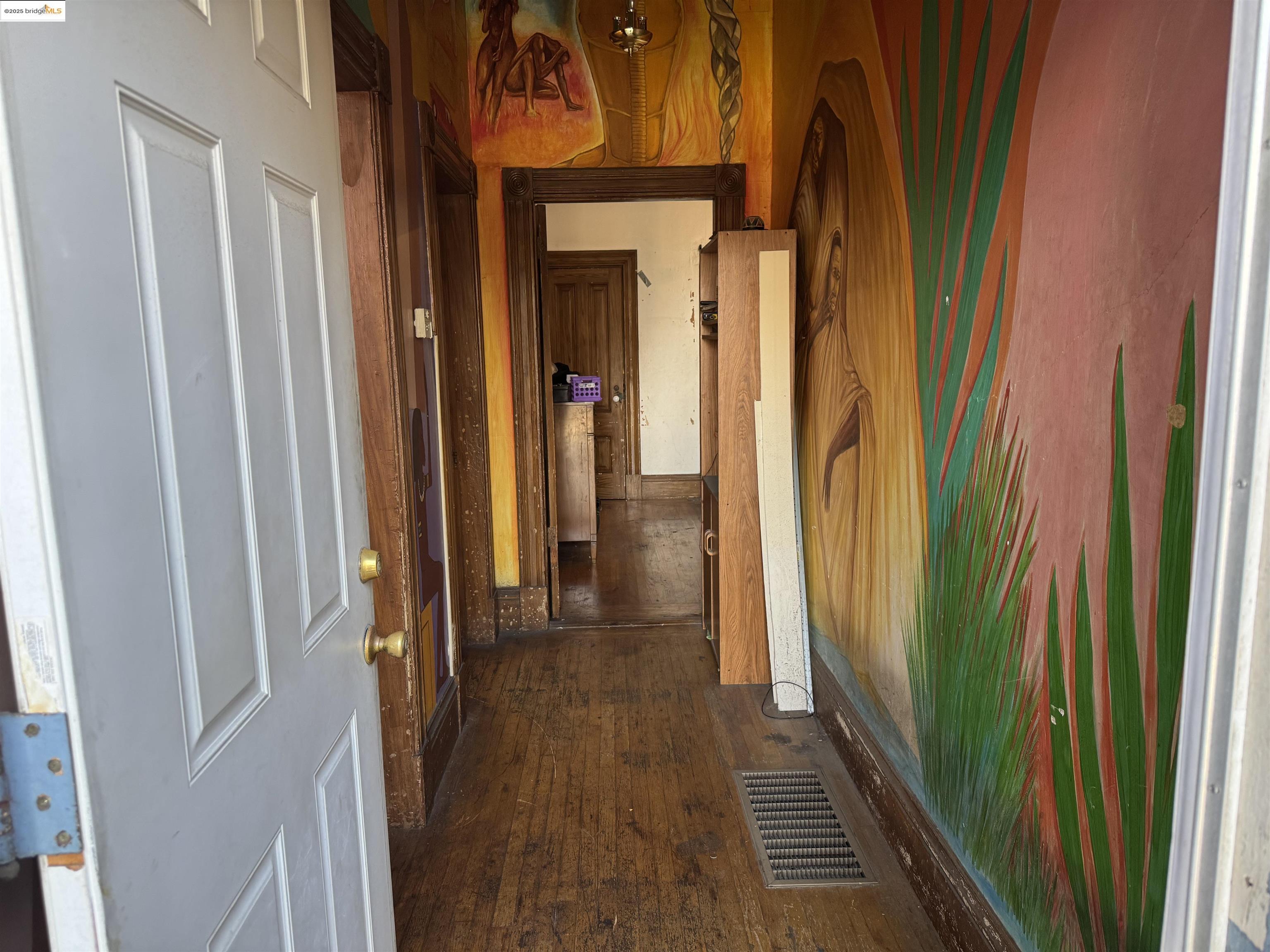 Detail Gallery Image 4 of 6 For 1210 Peralta, Oakland,  CA 94607 - 3 Beds | 2 Baths