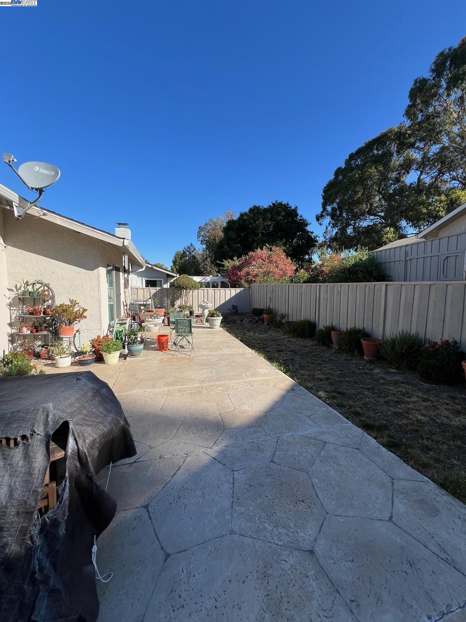Detail Gallery Image 13 of 14 For 562 Saint George Rd, Danville,  CA 94526 - 3 Beds | 2 Baths