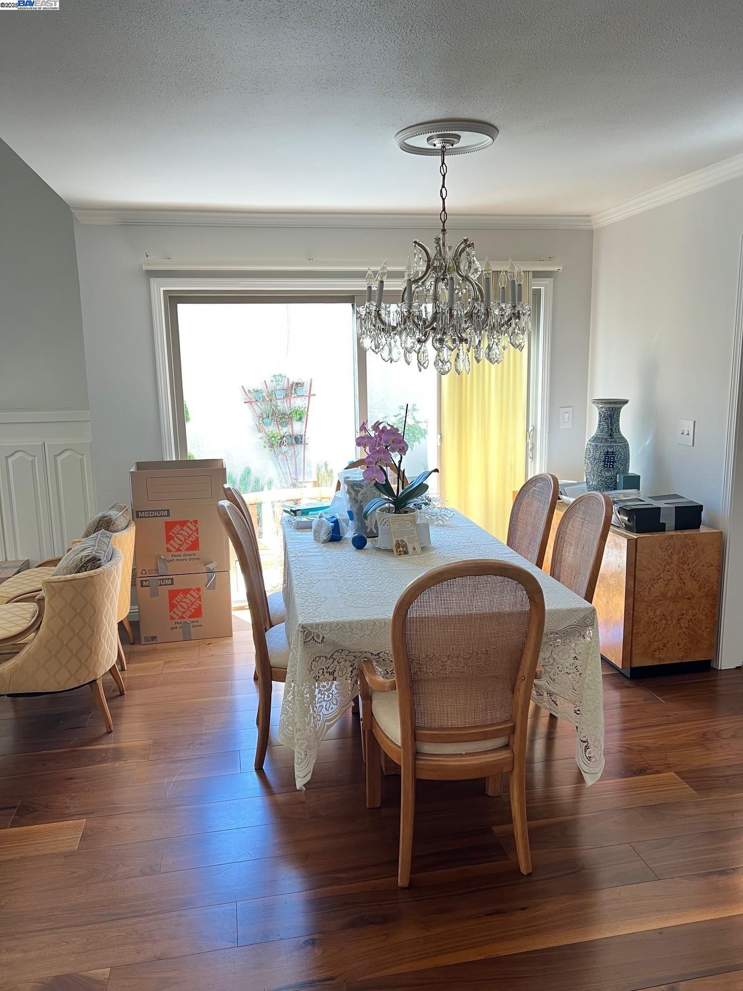 Detail Gallery Image 6 of 14 For 562 Saint George Rd, Danville,  CA 94526 - 3 Beds | 2 Baths