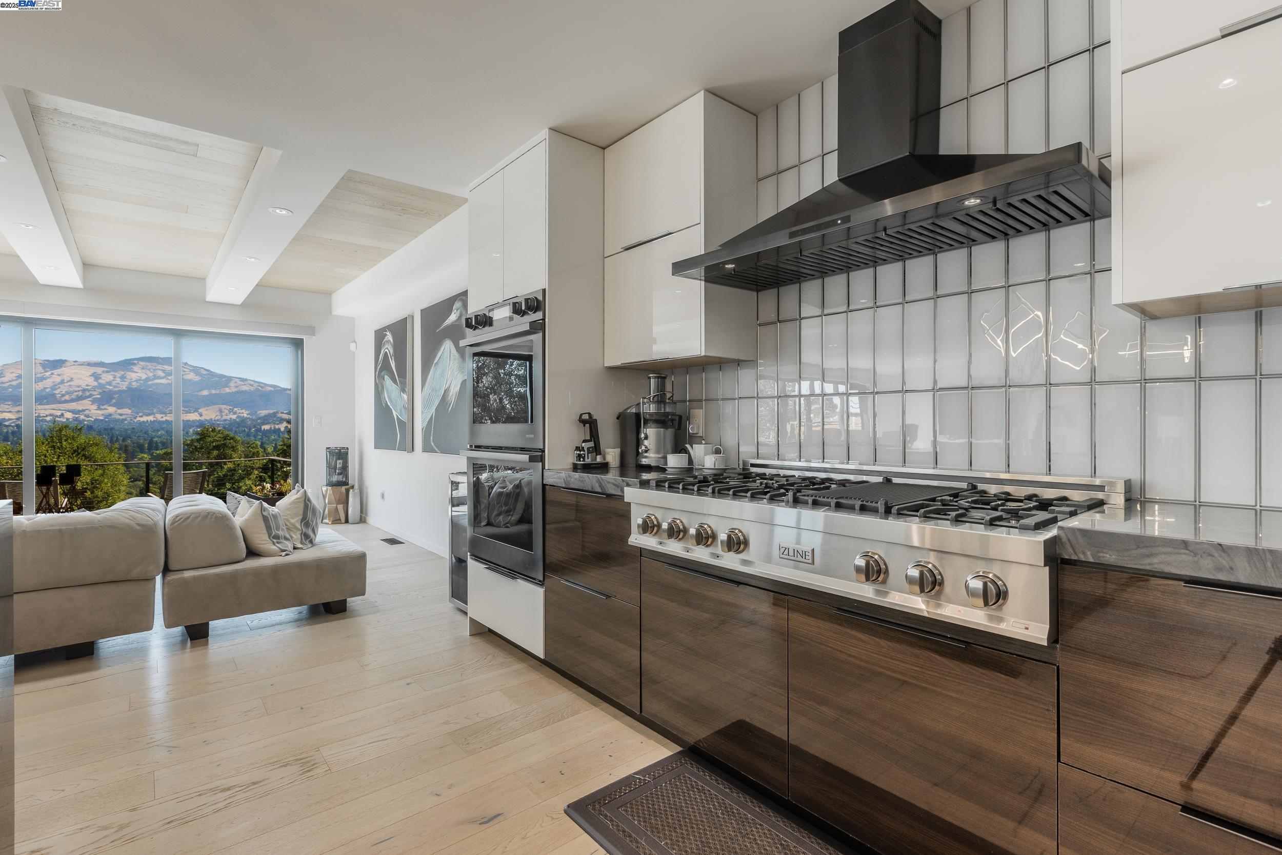 Detail Gallery Image 13 of 43 For 5 Sky Terrace, Danville,  CA 94526 - 4 Beds | 3 Baths