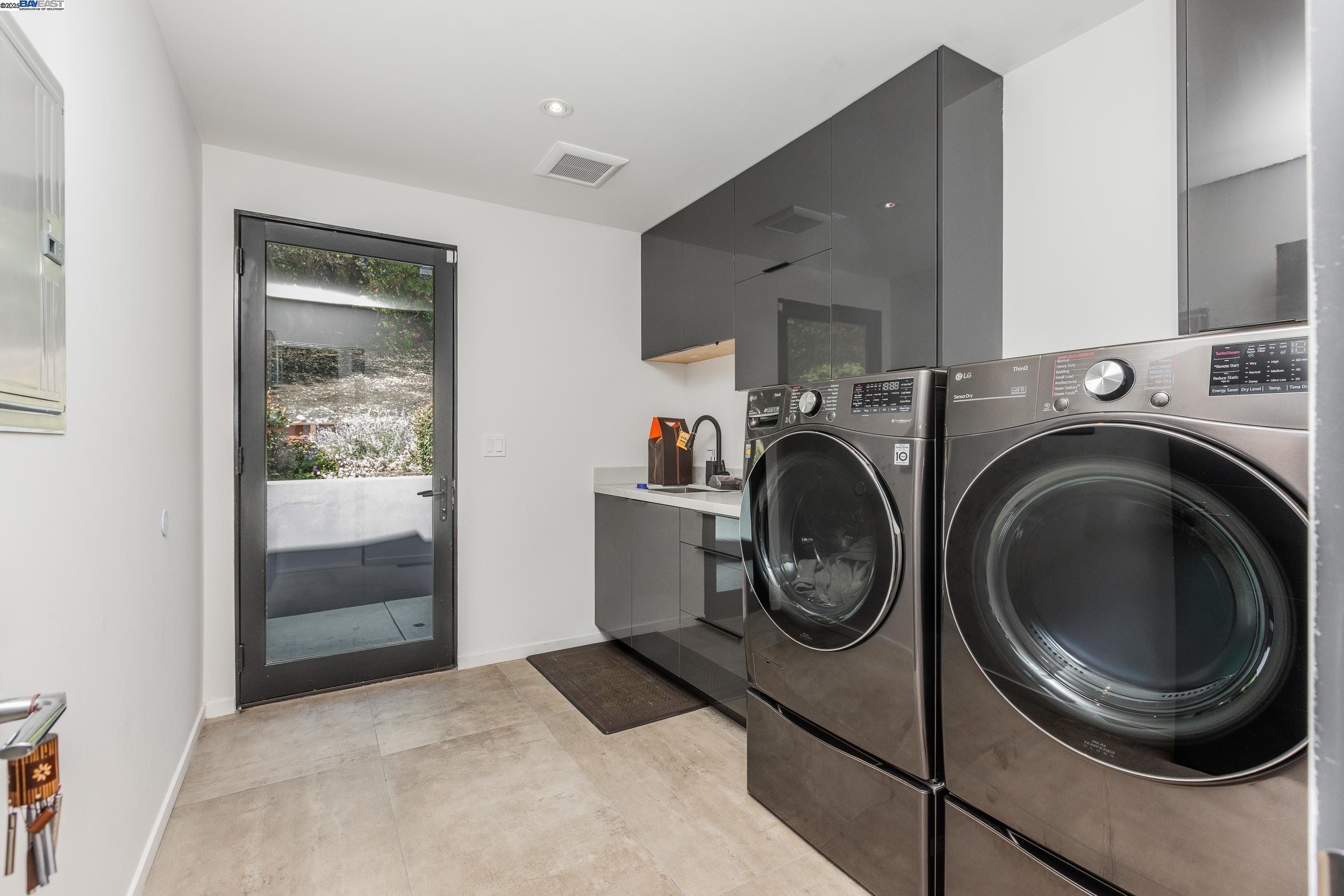 Detail Gallery Image 15 of 43 For 5 Sky Terrace, Danville,  CA 94526 - 4 Beds | 3 Baths