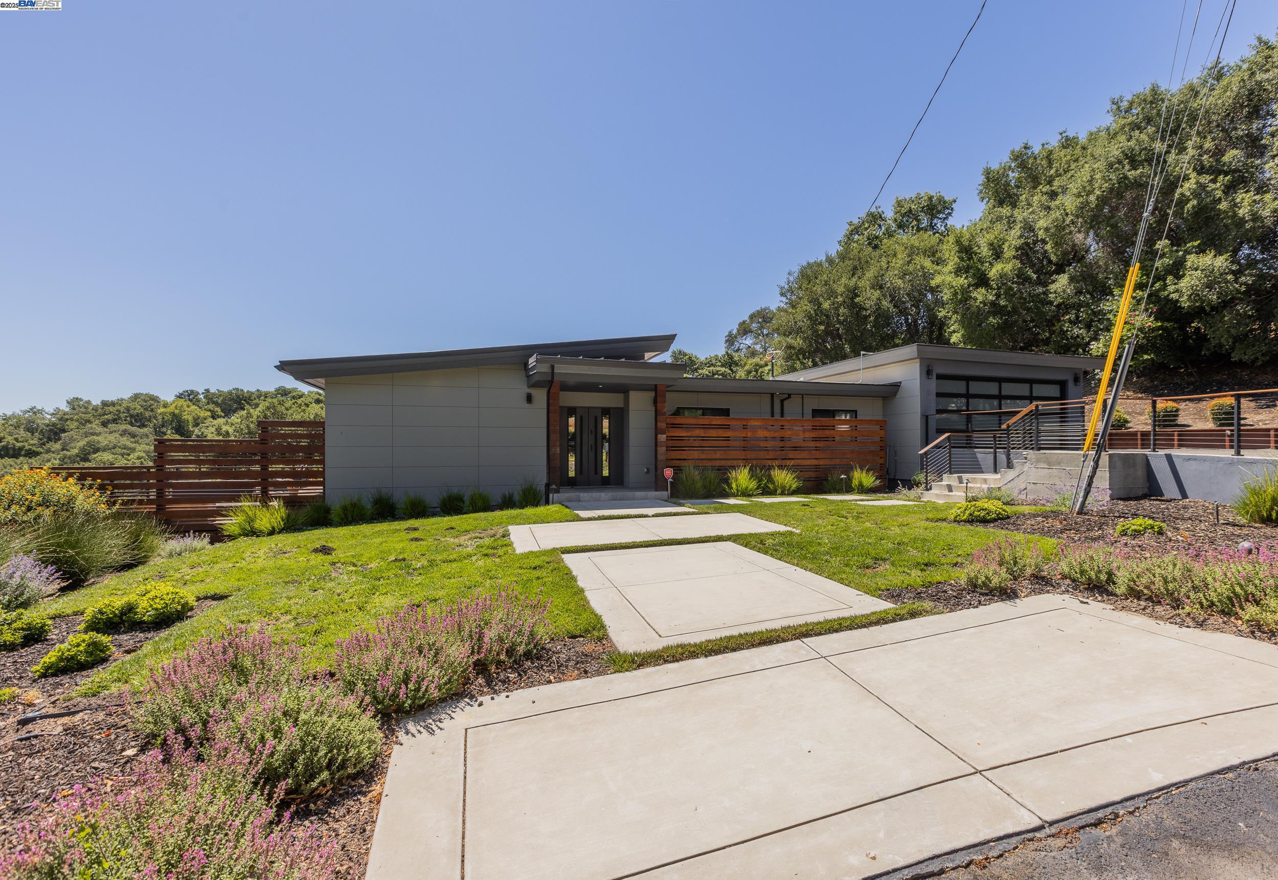 Detail Gallery Image 4 of 43 For 5 Sky Terrace, Danville,  CA 94526 - 4 Beds | 3 Baths