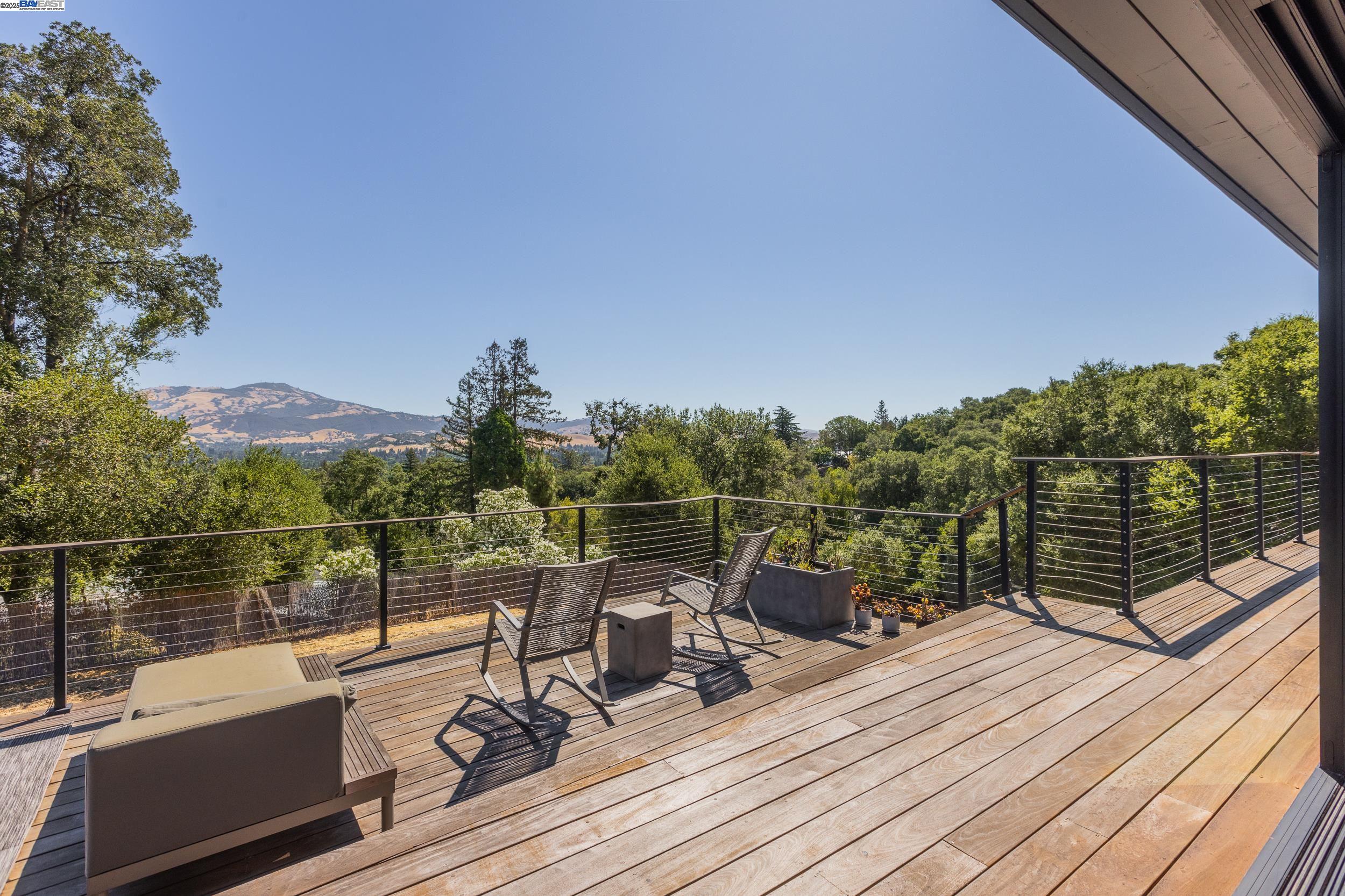 Detail Gallery Image 32 of 43 For 5 Sky Terrace, Danville,  CA 94526 - 4 Beds | 3 Baths